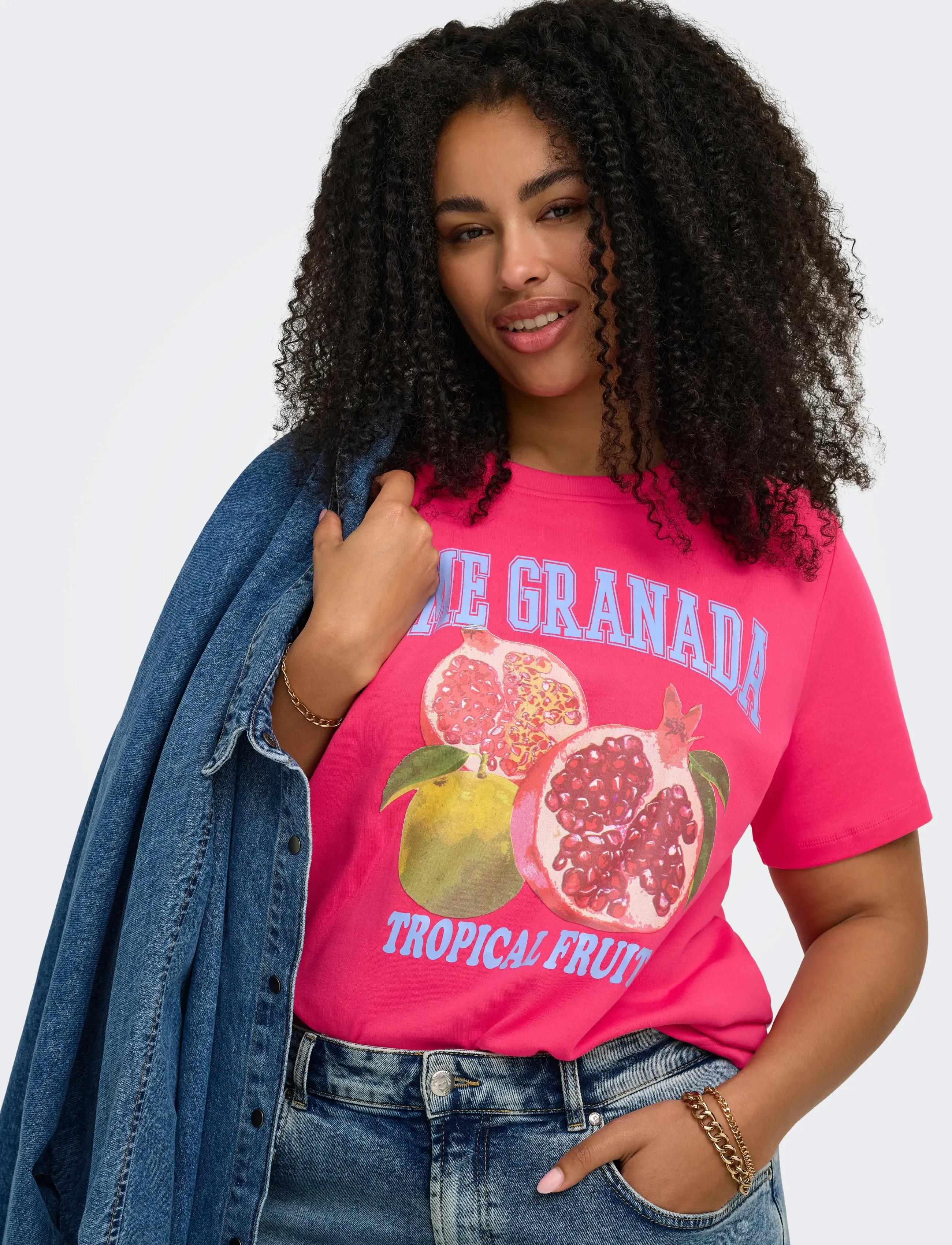 ONLY Carmakoma - CARJENNY SS PRINT JEANS TEE JRS - t-shirts - raspberry - 5