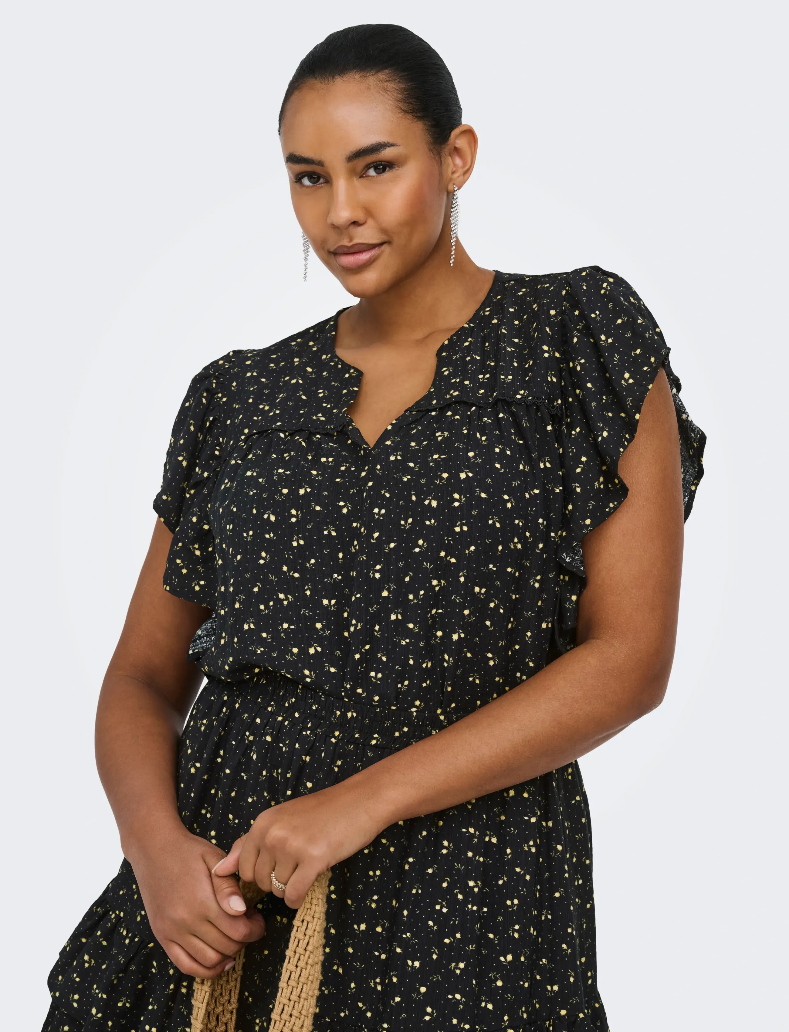 ONLY Carmakoma Caralberthe S/S V-Neck Top Aop blusar dam – bild 6