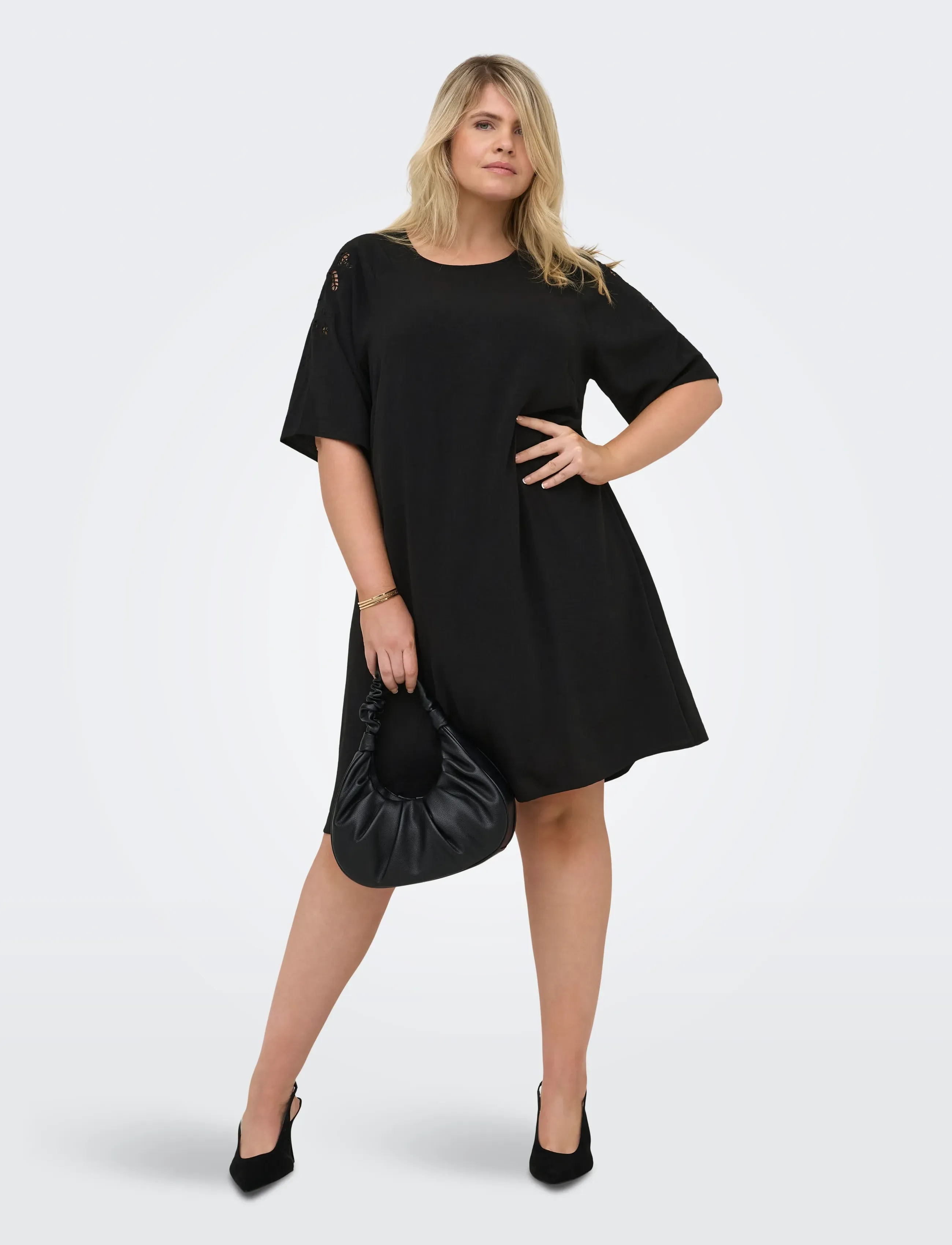 ONLY Carmakoma - CAREVALOU METTA 2/4 KNEE DRESS WVN - midikleider - black - 4