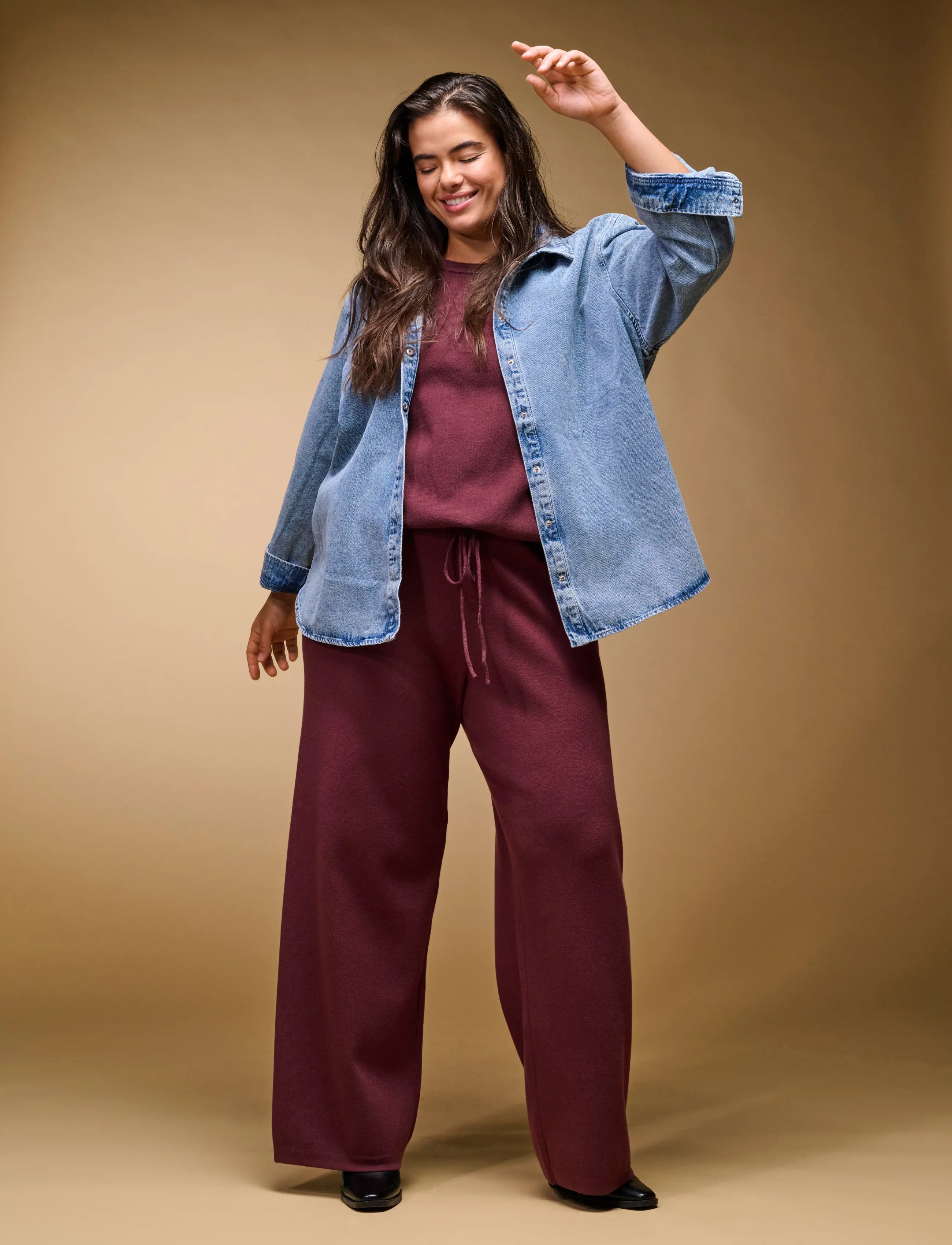 ONLY Carmakoma - CARSITERI MW WIDE PANT KNT - wide leg trousers - fig - 2