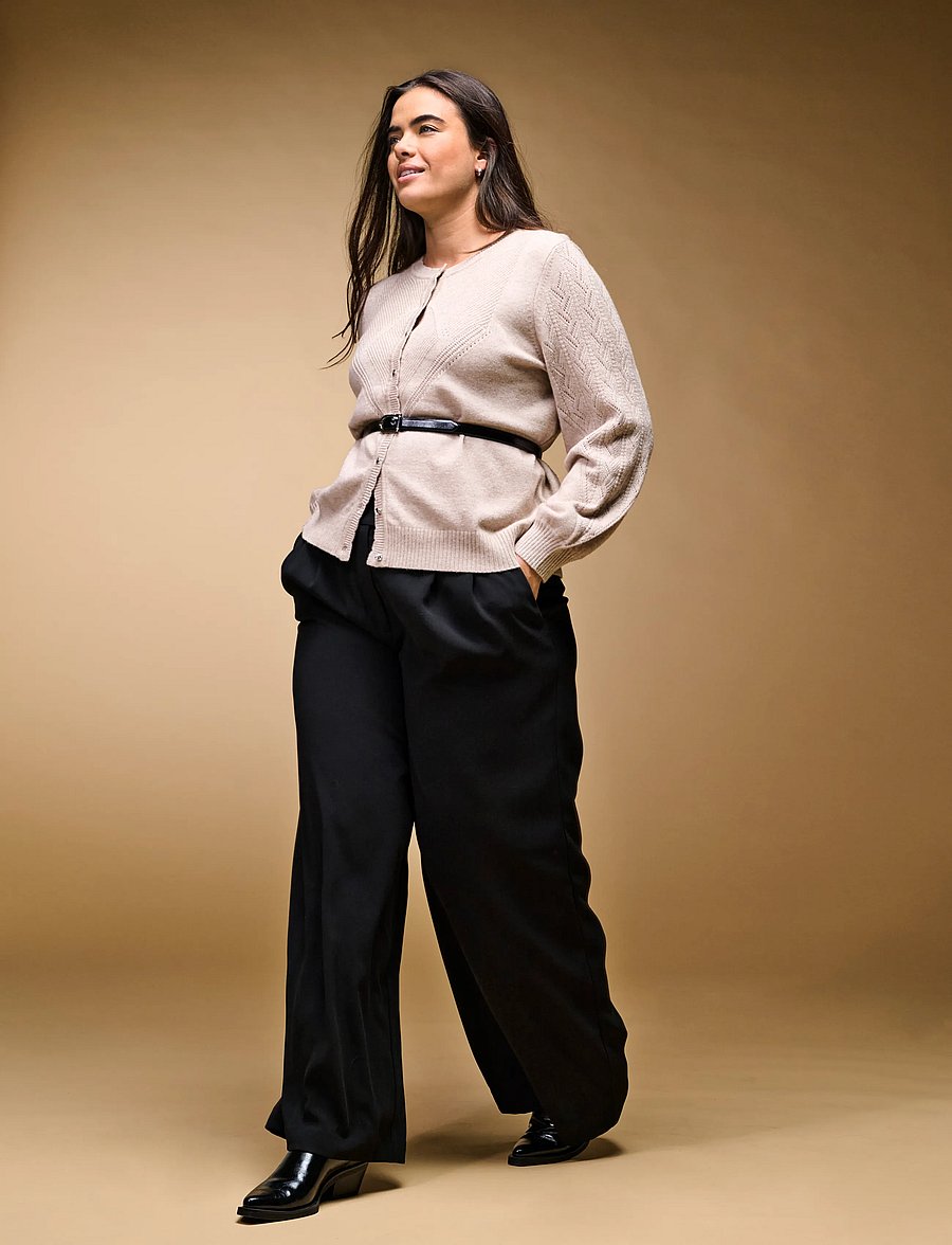 ONLY Carmakoma - CARYNDI MW X-WIDE PANT CC TLR - black - 2