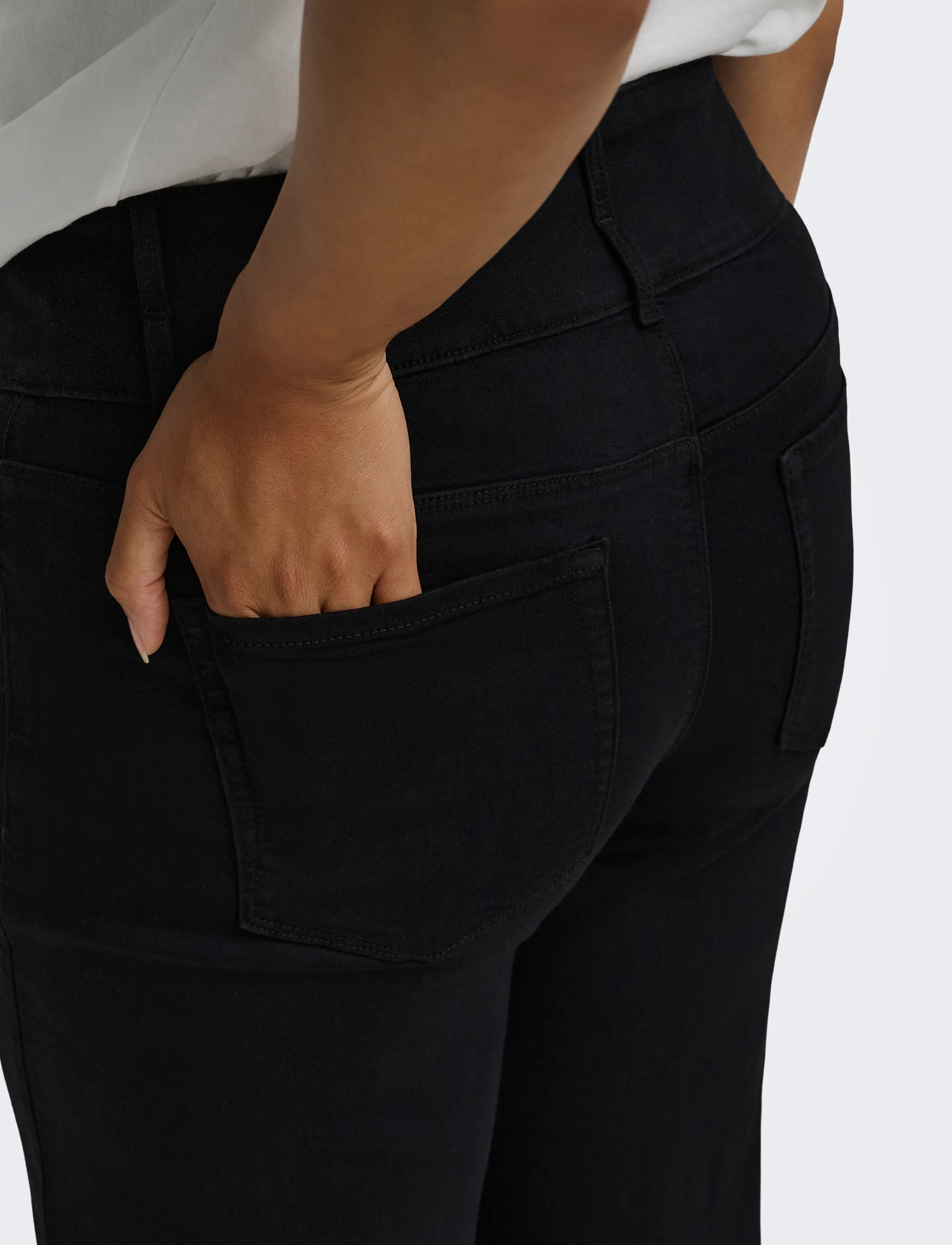 ONLY Carmakoma - CARANNA HW WIDE BLACK DNM NOOS - brede jeans - black denim - 5