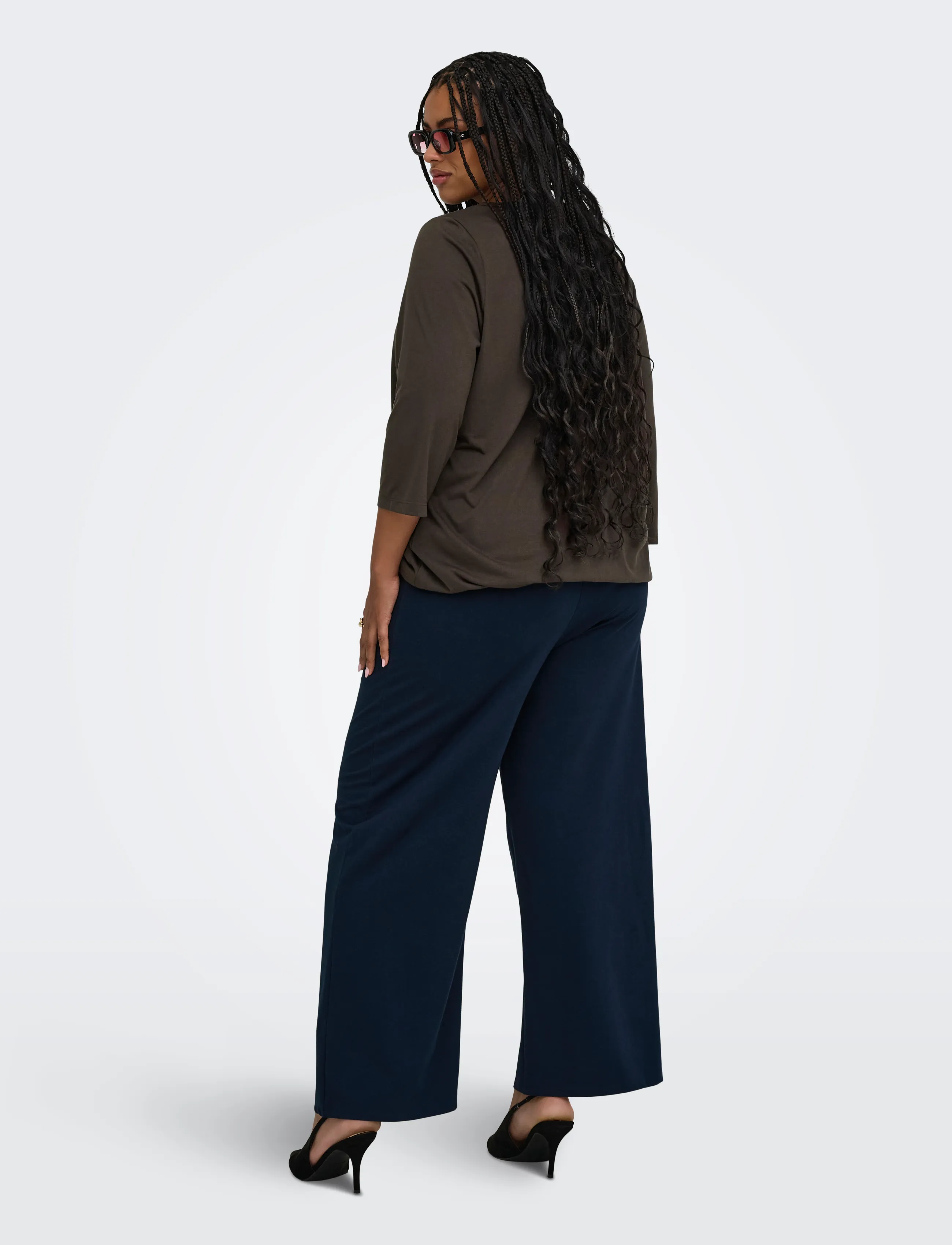 ONLY Carmakoma - CARCARLINNE 3/4 BOATNECK TOP JRS - coffee bean - 3