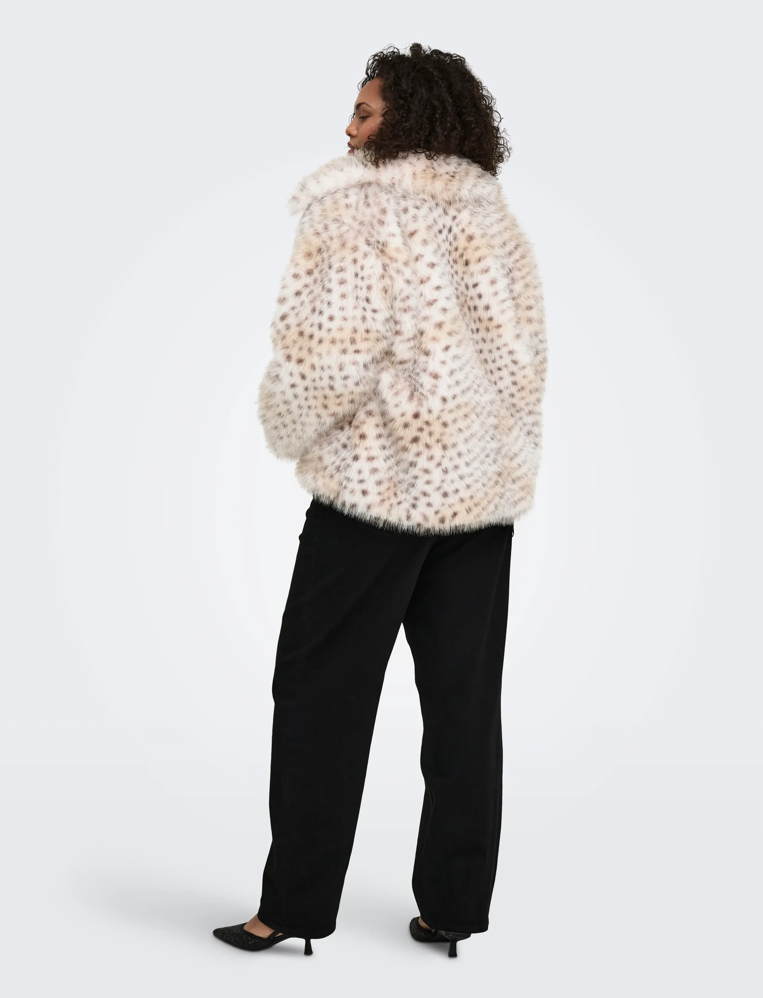 ONLY Carmakoma - CARJADE ANIMAL FUR JACKET OTW - kunstkarusnahk - pumice stone - 3