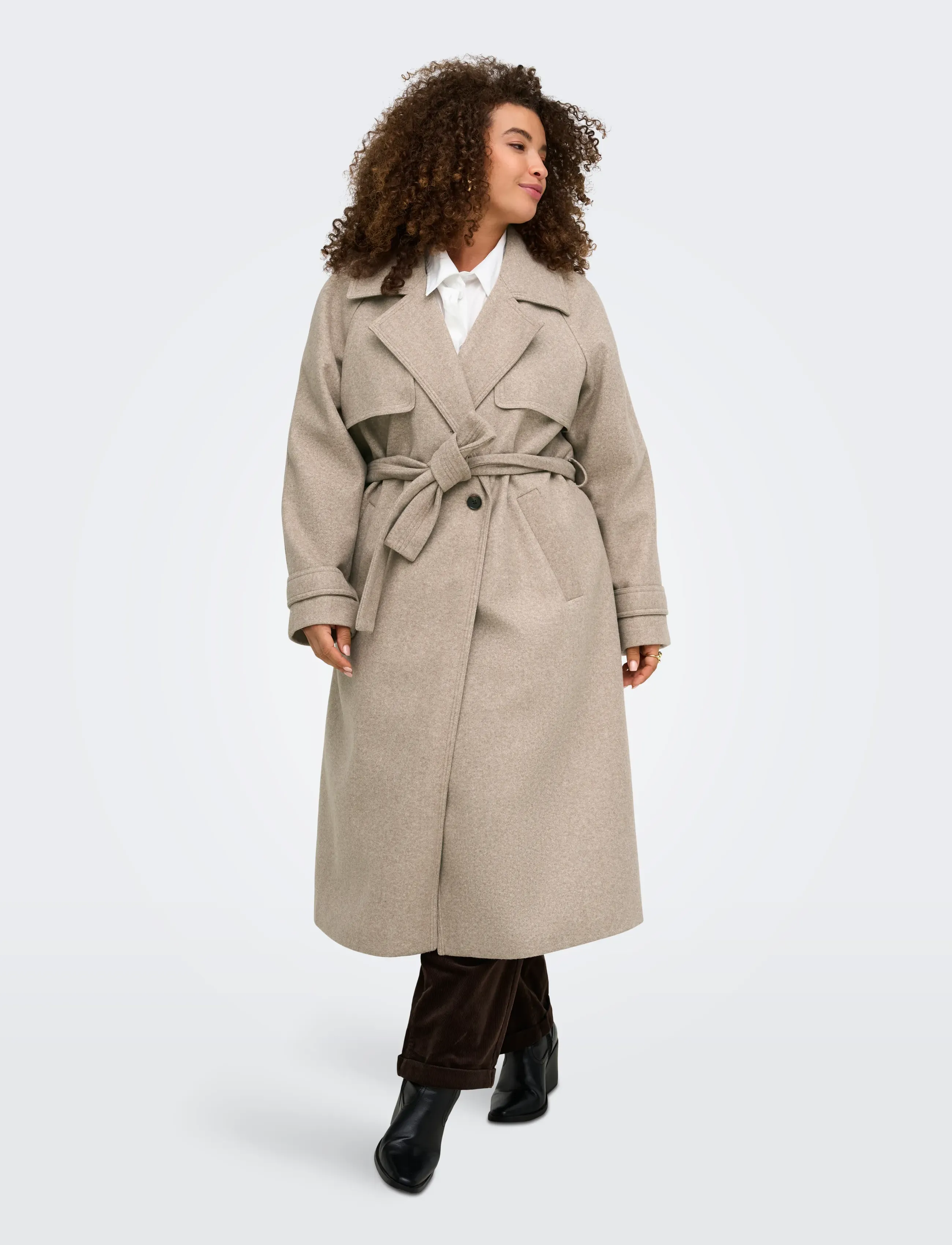 ONLY Carmakoma CARLAURA BELTED LONG COAT OTW - Jakker & Frakker - SIMPLY TAUPE / beige