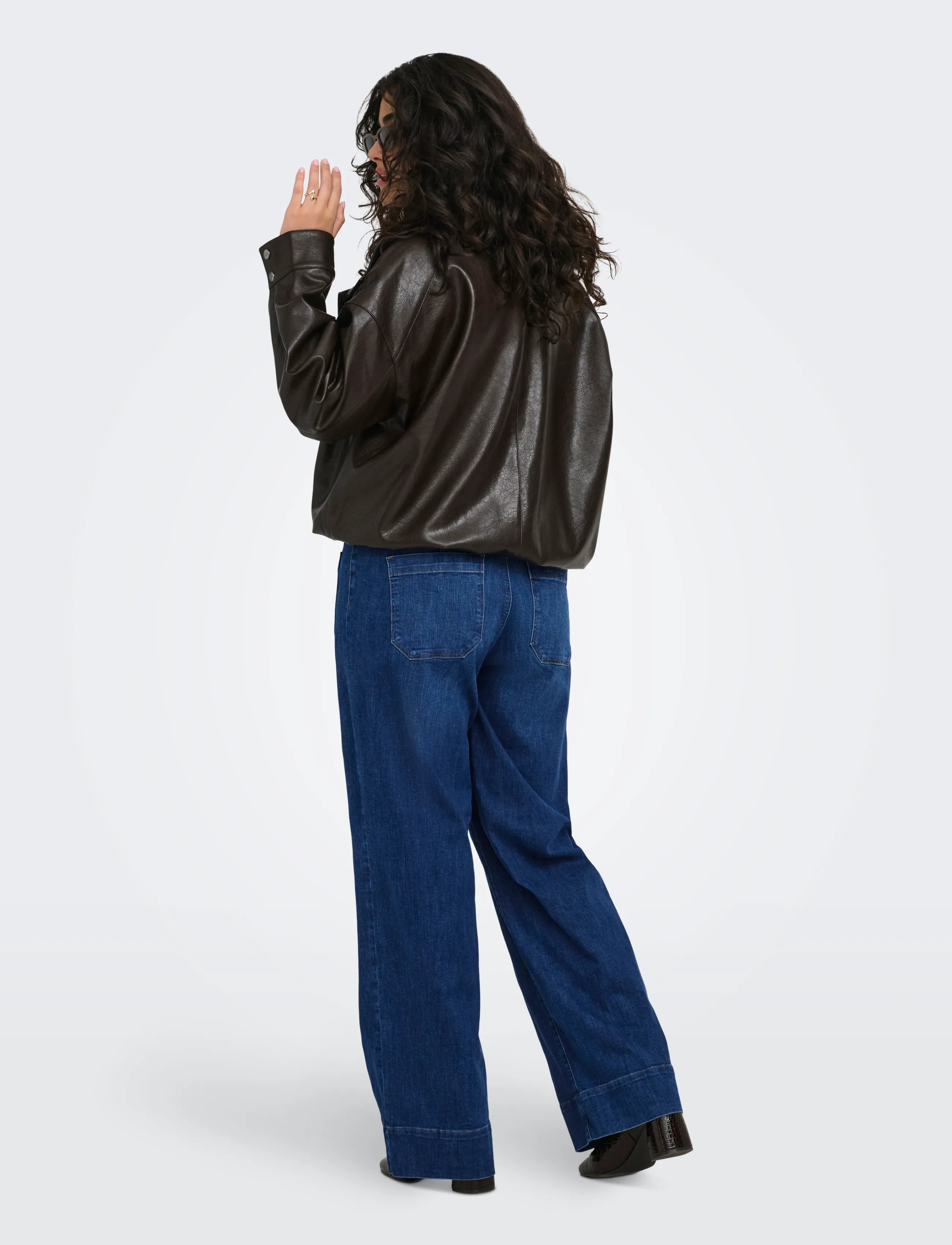 ONLY Carmakoma - CARMADISON-WAUW HW POCKET WIDE BOX NOOS - dark blue denim - 3