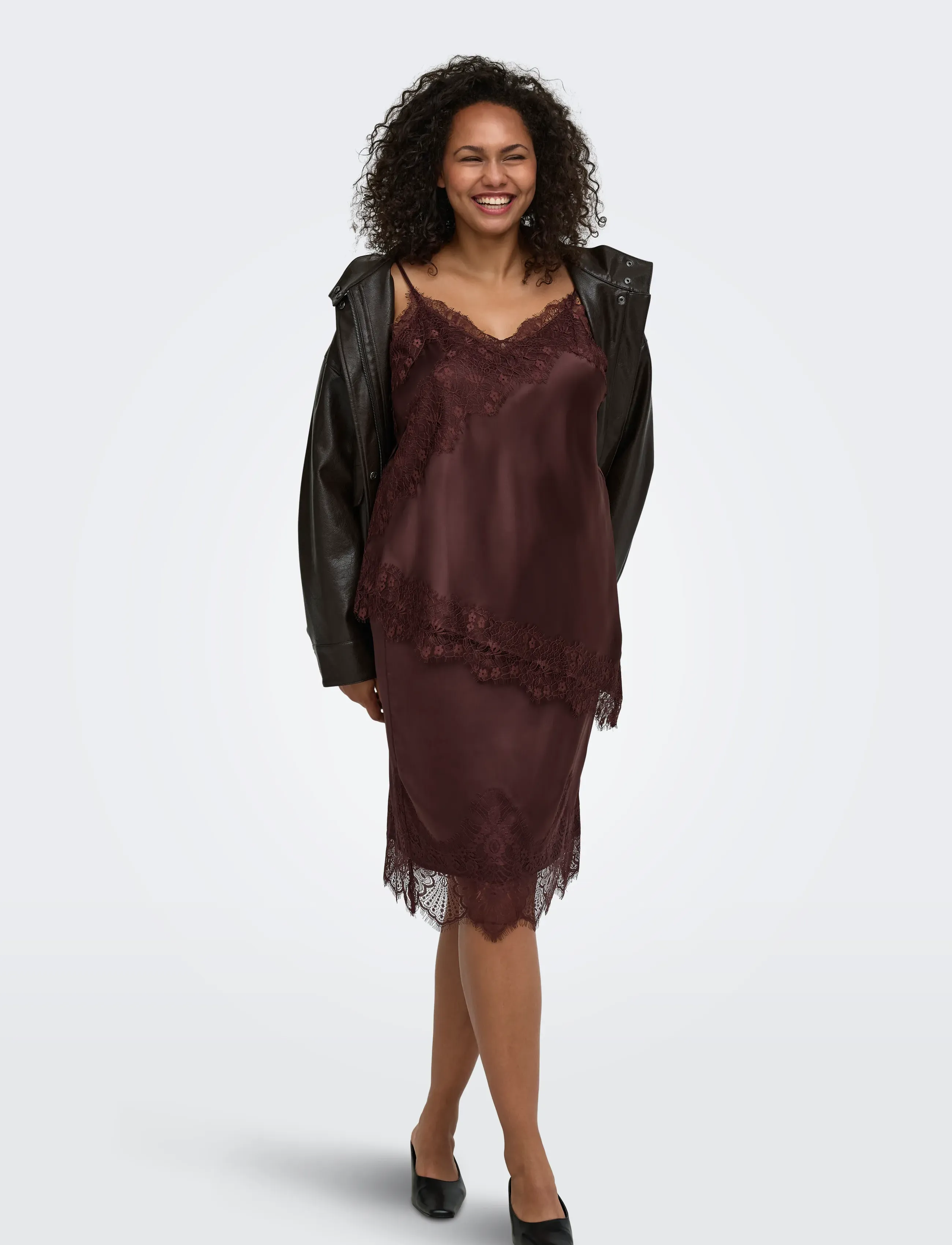 ONLY Carmakoma - CARINDONA MIDI LACE SATIN SKIRT WVN - satinröcke - chocolate torte - 5