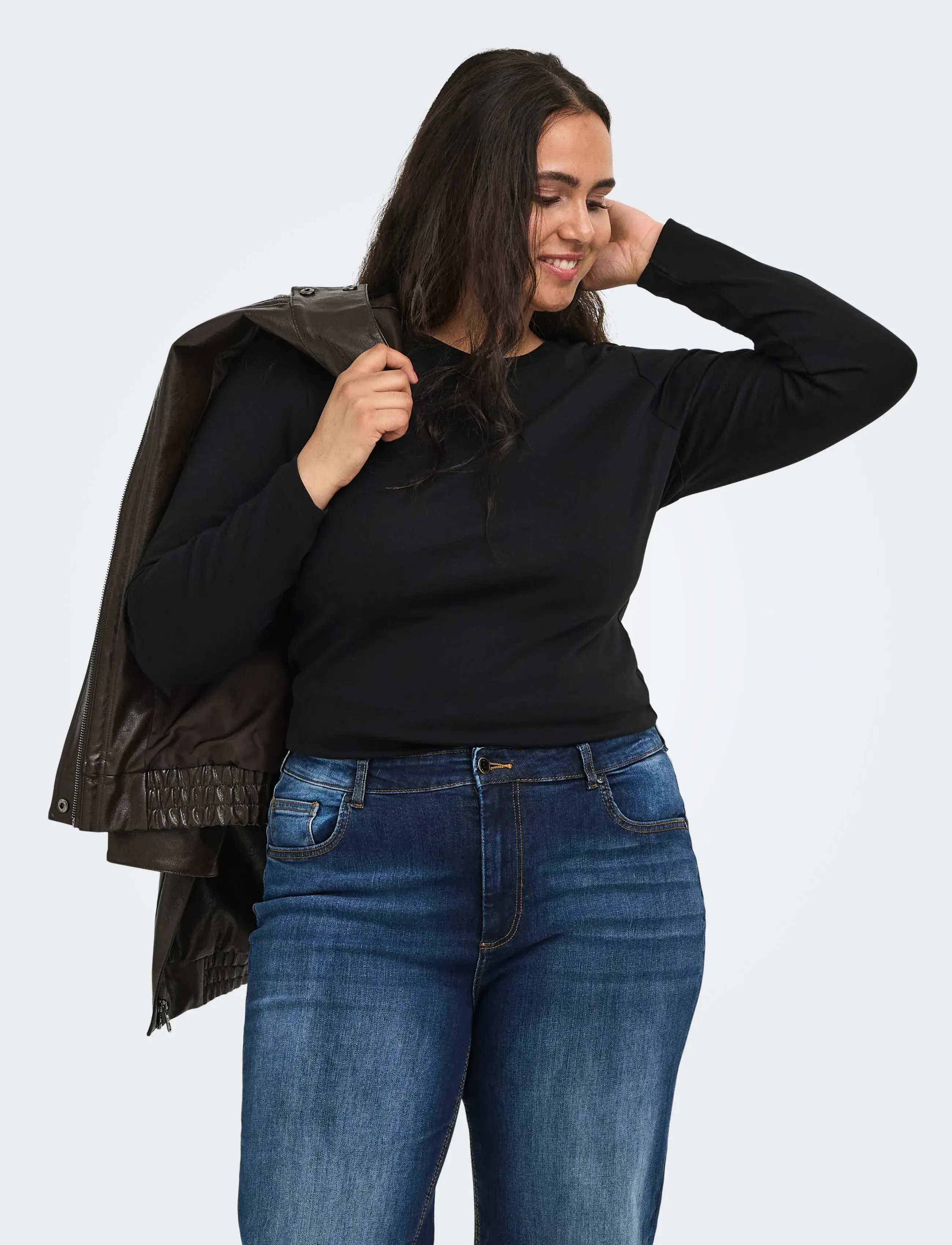 ONLY Carmakoma CARRILEY L/S O-NECK TOP JRS NOOS - T-shirts & Toppar - BLACK / black