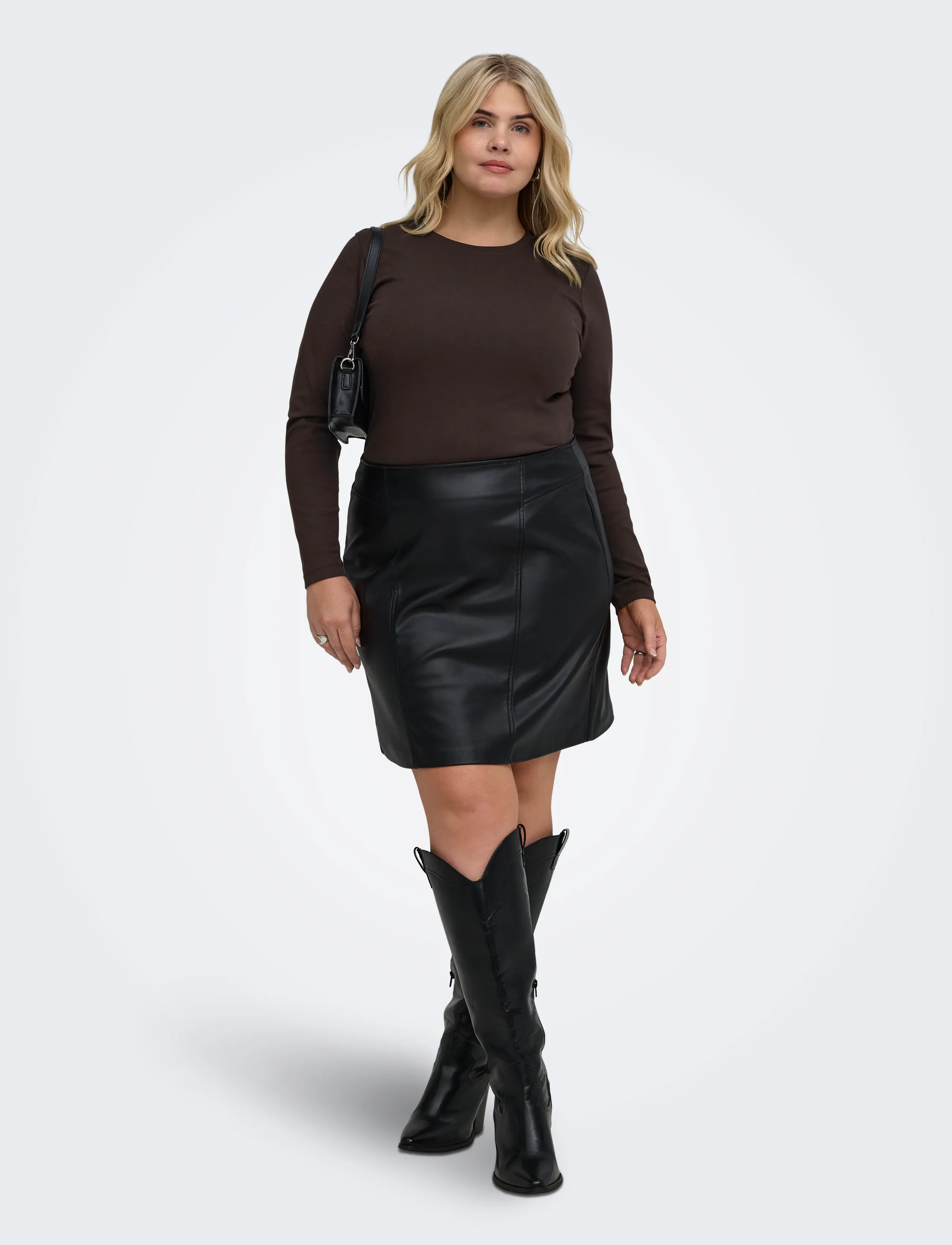 ONLY Carmakoma - CARRILEY L/S O-NECK TOP JRS NOOS - t-shirts met lange mouwen - black coffee - 4
