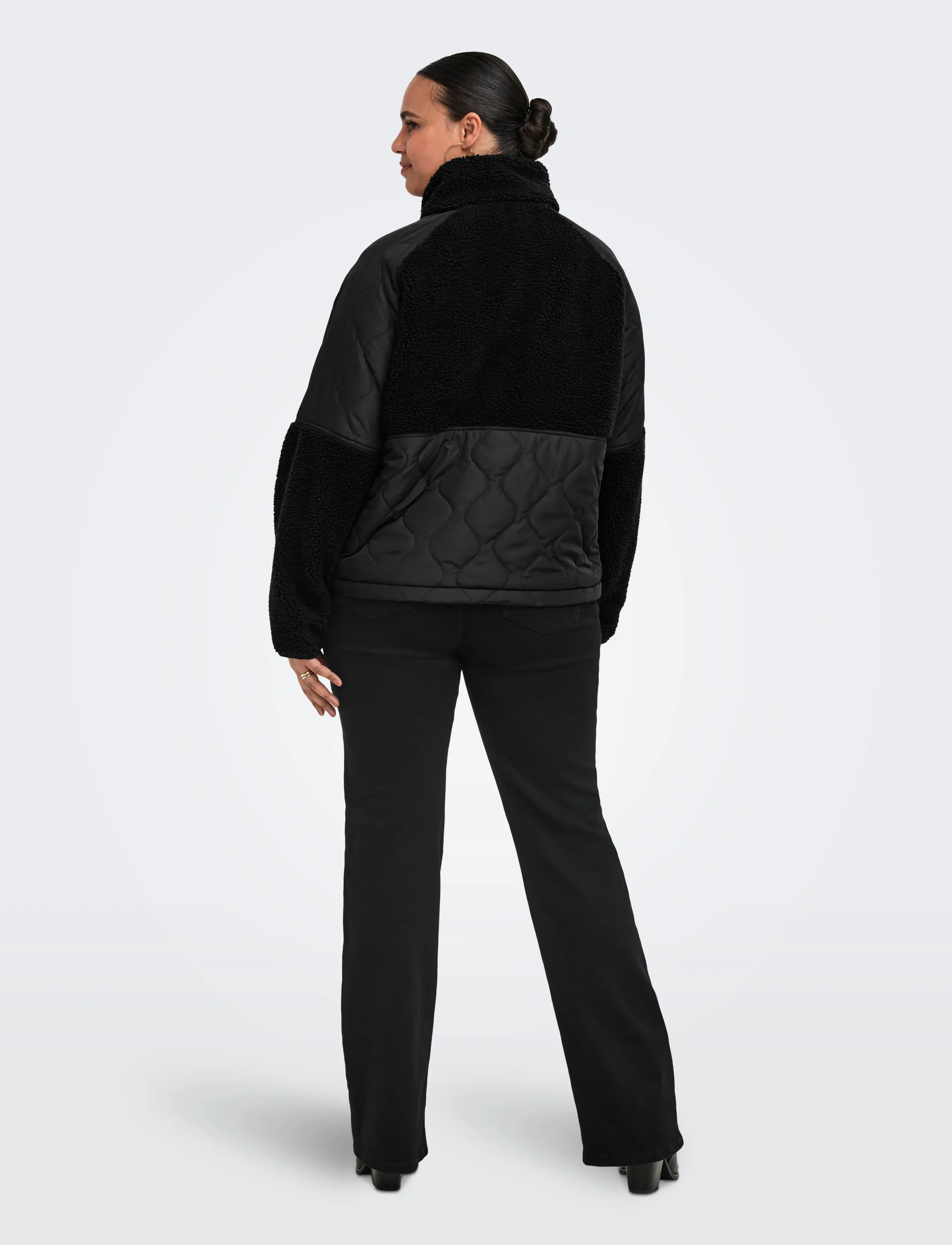 ONLY Carmakoma - CAROHIO QUILT MIX FLEECE SHORT JACKT OTW - frühlingsjacken - black - 3