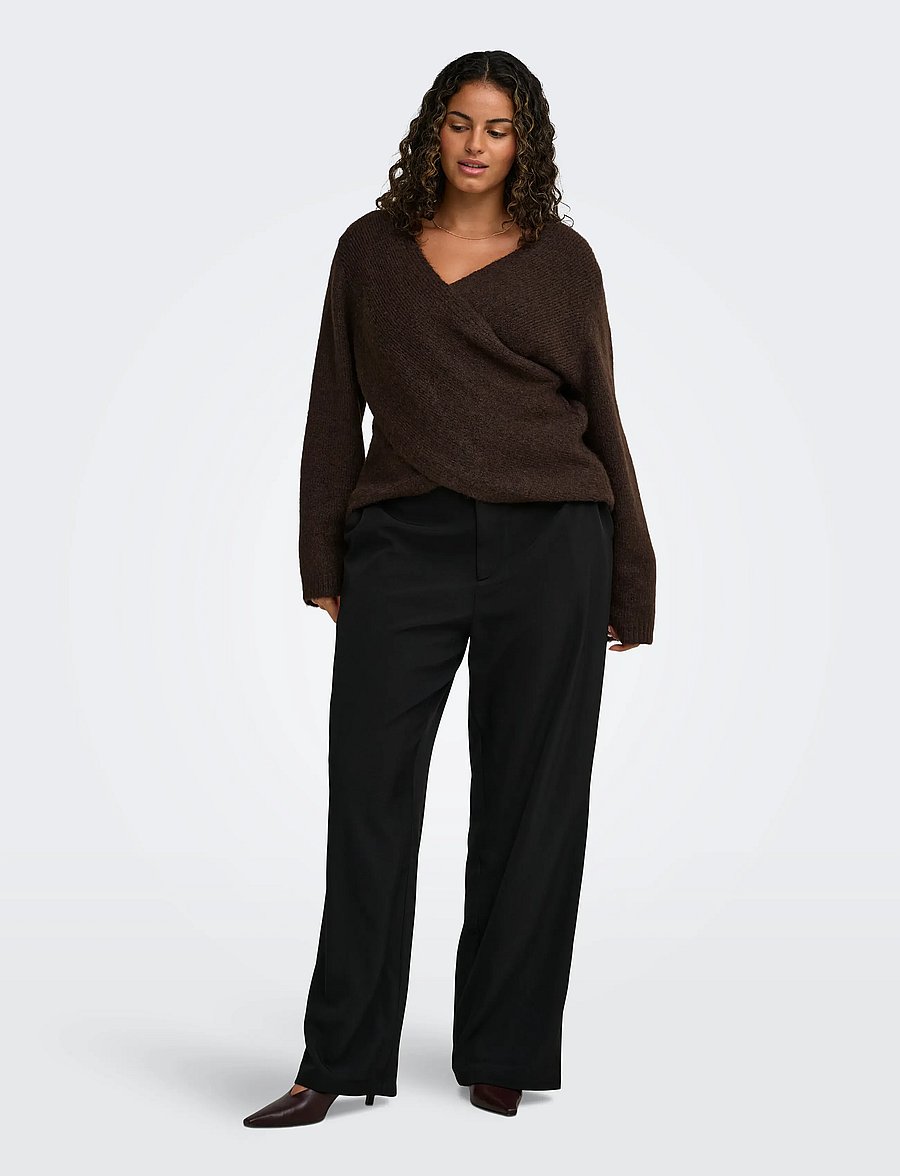 ONLY Carmakoma - CARMAGGIE LS CROSS V-NECK KNT - jumpers - coffee bean - 4