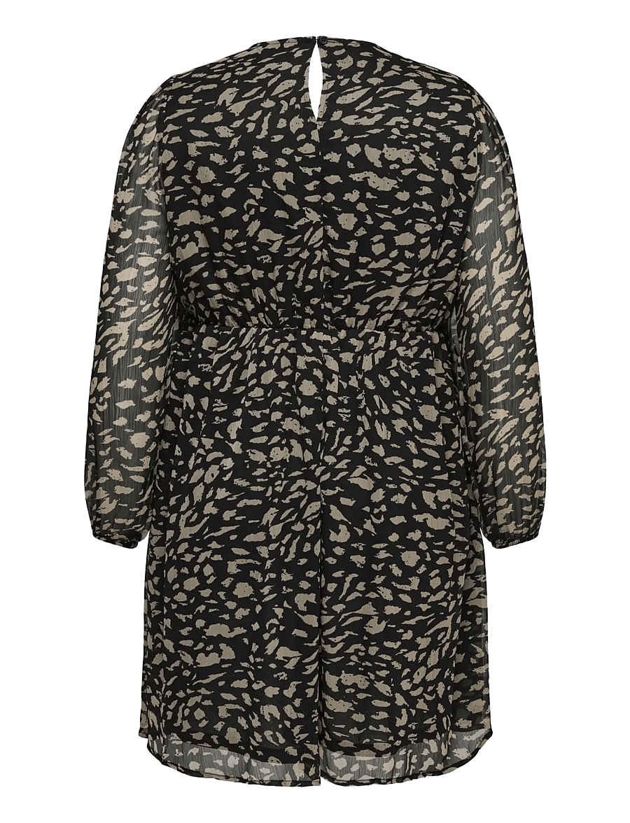 ONLY Carmakoma - CARASTA L/S V-NECK MINI DRESS AOP - black - 1
