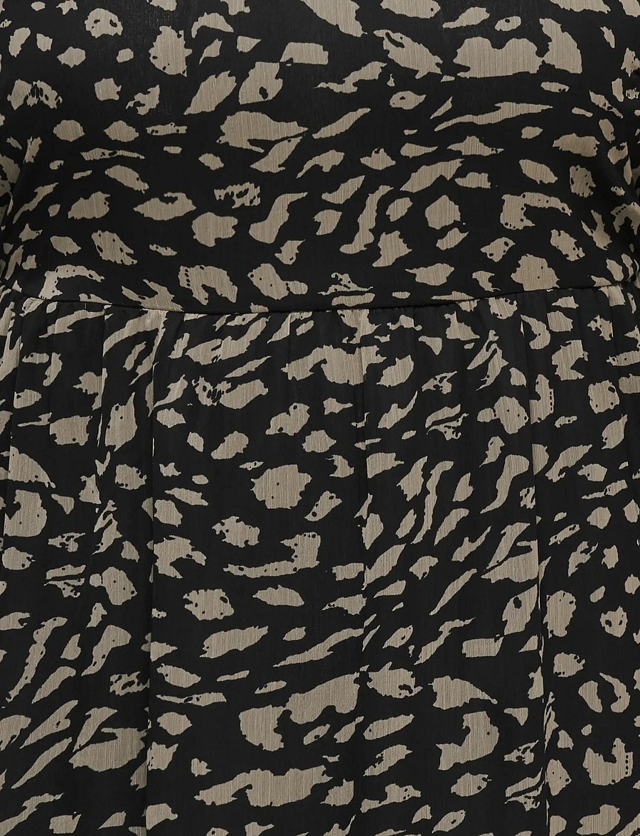 ONLY Carmakoma - CARASTA L/S V-NECK MINI DRESS AOP - black - 2