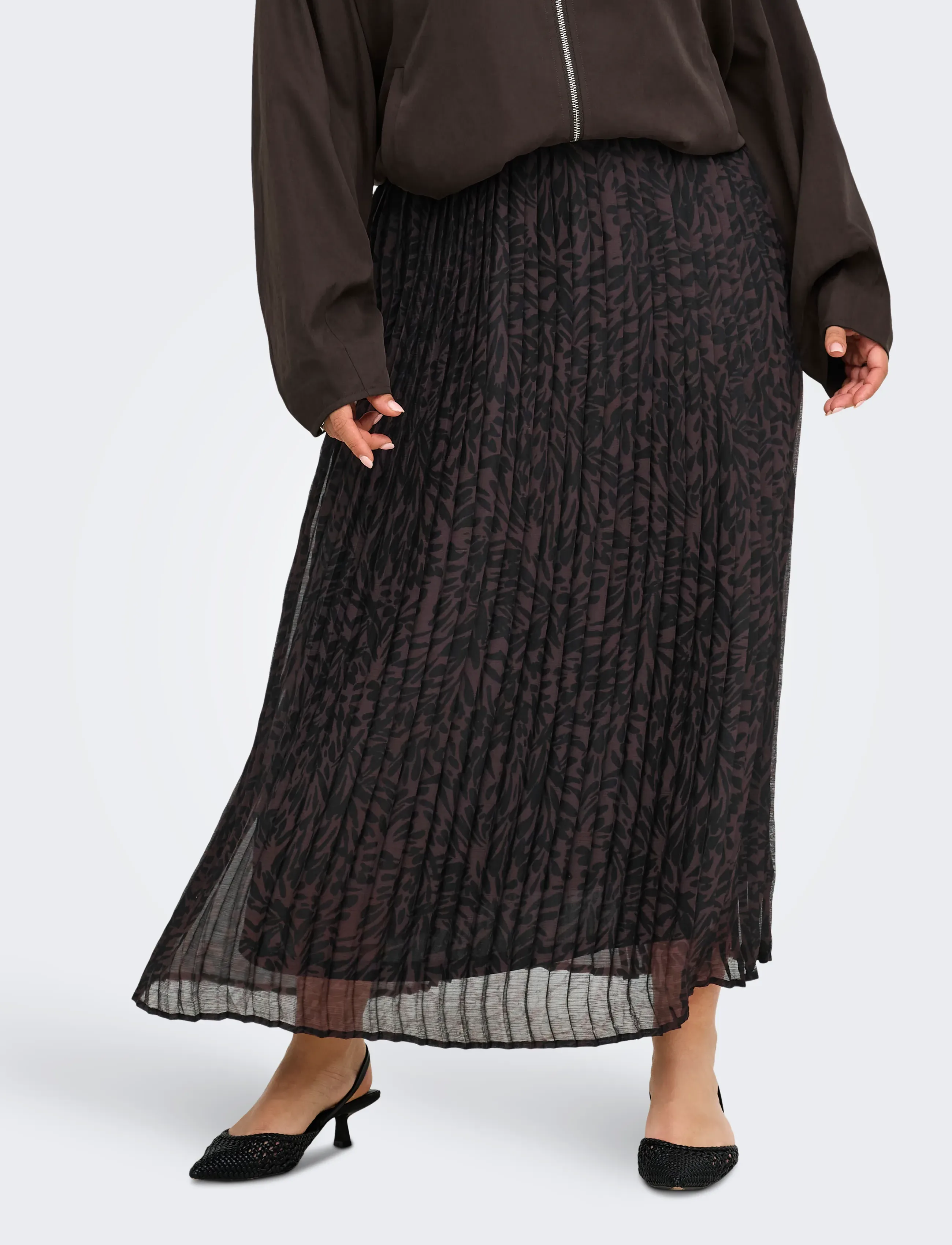 ONLY Carmakoma - CARSTAR PENINNA PLISSE LONG SKIRT AOP - chocolate plum - 0
