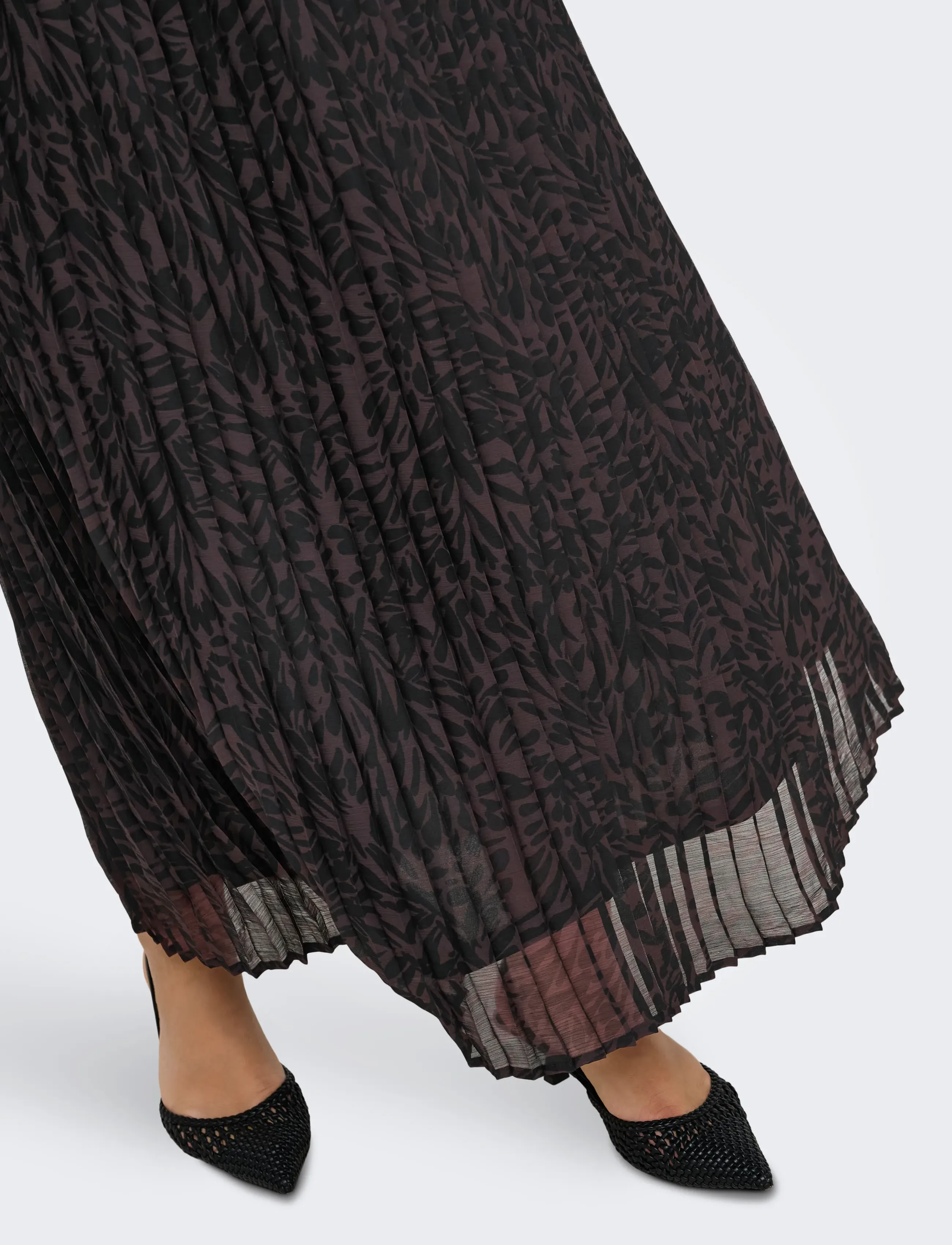 ONLY Carmakoma - CARSTAR PENINNA PLISSE LONG SKIRT AOP - chocolate plum - 5