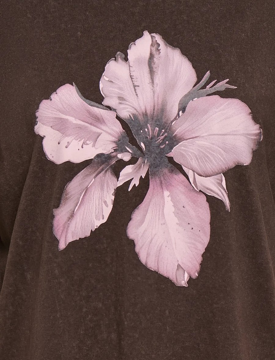 ONLY Carmakoma - CARCADY S/S WASH PRINT LOOSE TEE JRS VP - t-shirts - coffee bean - 2