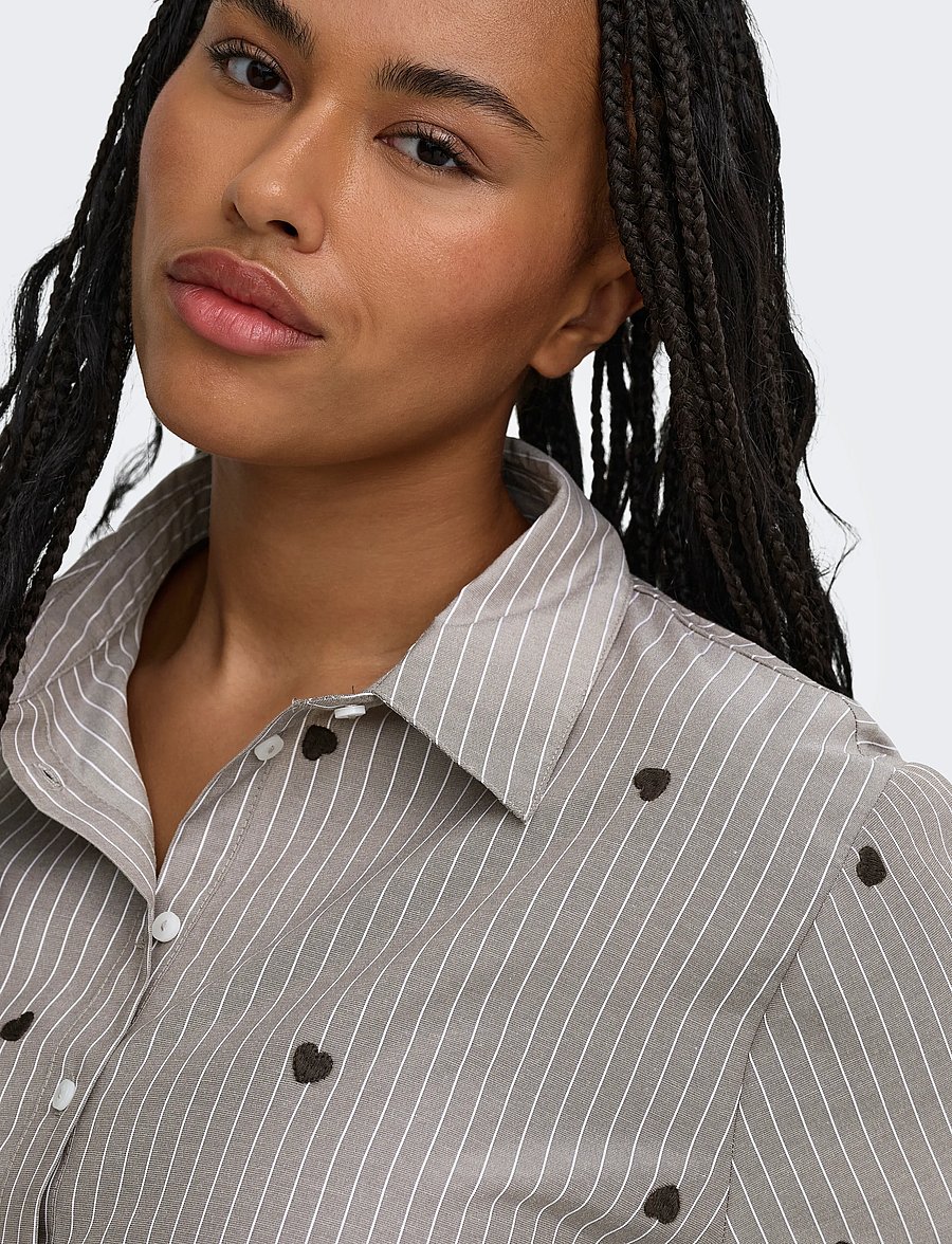 ONLY Carmakoma - CARNEW LINA GRACE STR EMB SHIRT WVN NOOS - coffee bean - 5