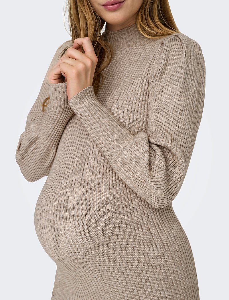 Only Maternity - OLMKATIA L/S DRESS KNT NOOS - strikkjoler - mocha meringue - 5