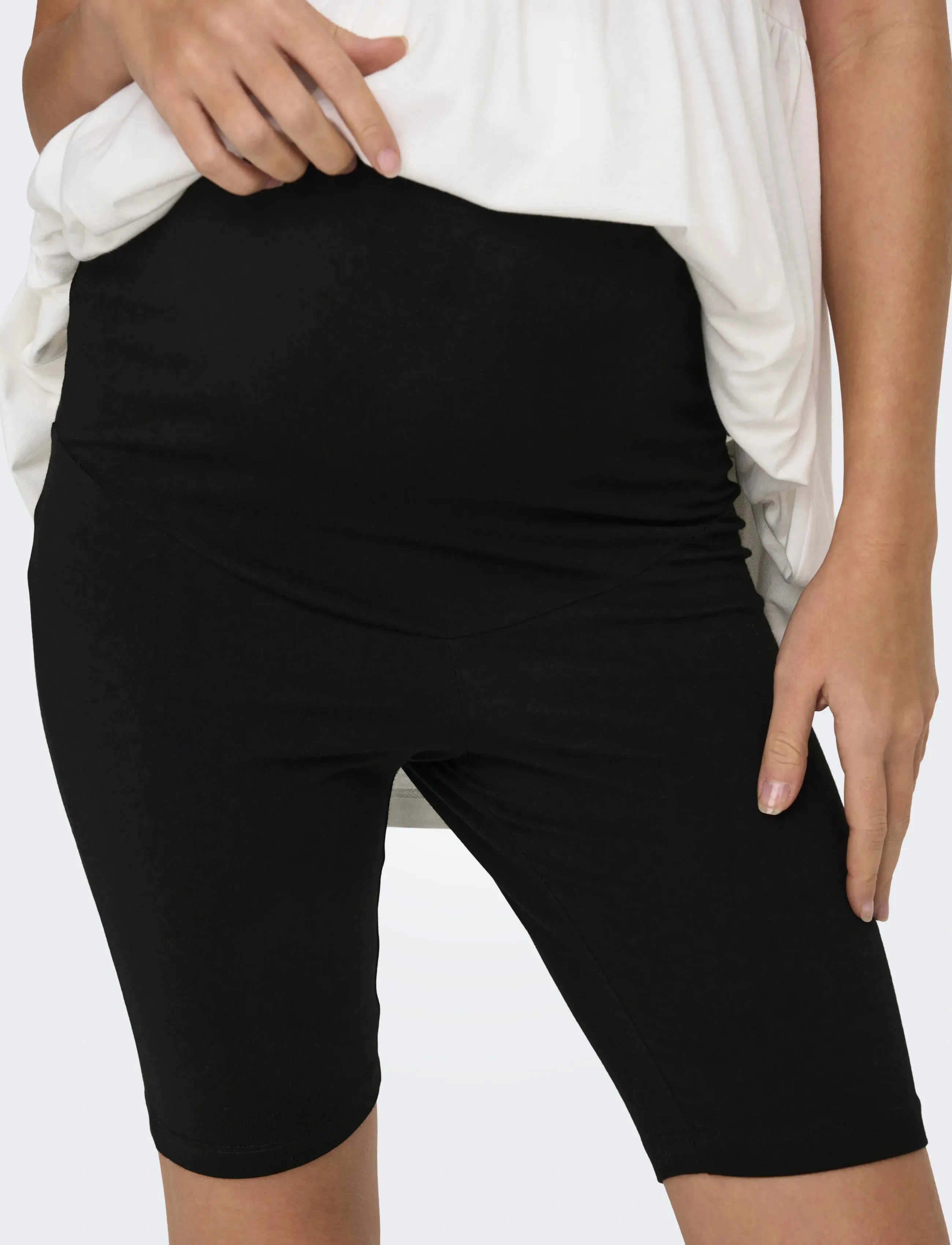 Only Maternity - OLMLOVELY SHORTS JRS MAT 2PACK NOOS - 1/2 länge - black - 4