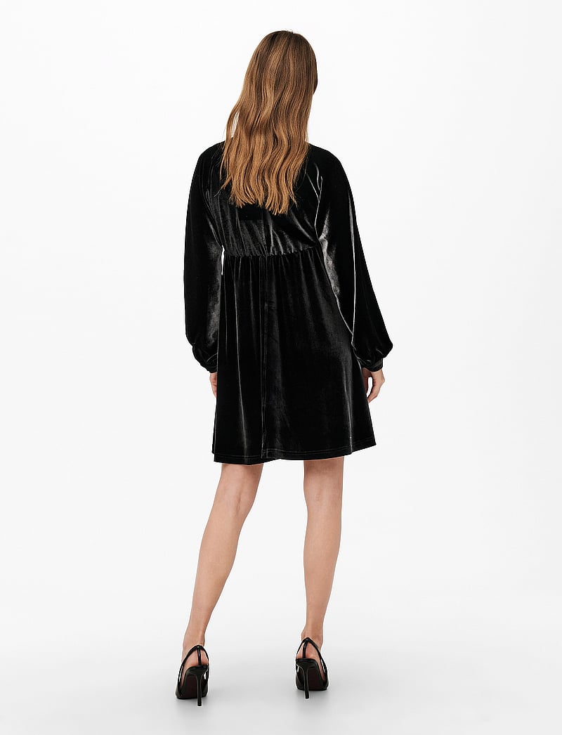 Only Maternity - OLMESME LIFE LS VELOUR DNM DRESS - korte kjoler - black - 3