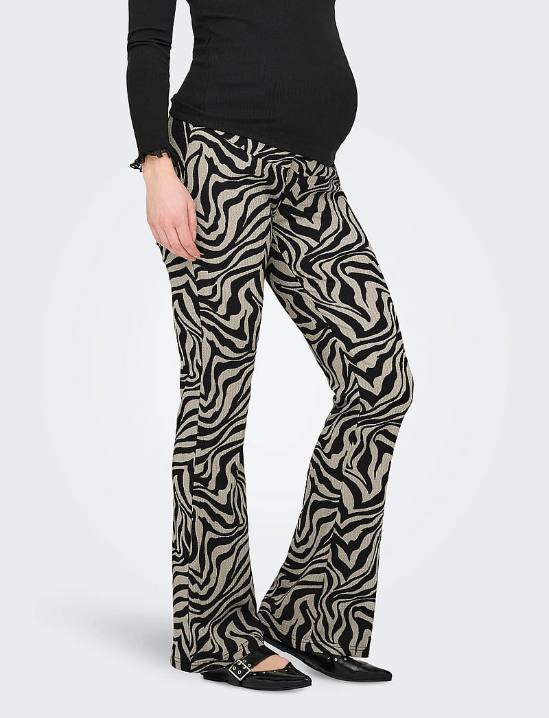 Only Maternity - OLMKENYA FLARED PANTS JRS - utsvängda byxor - trench coat - 0