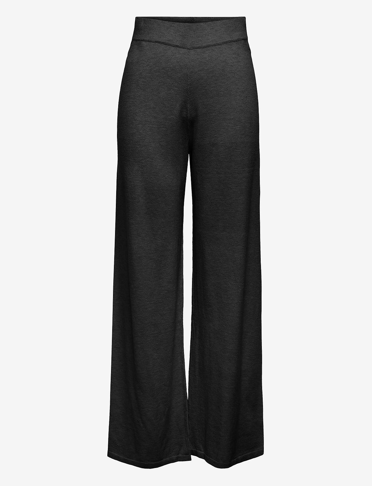 omy15346798_cblack_v177911.