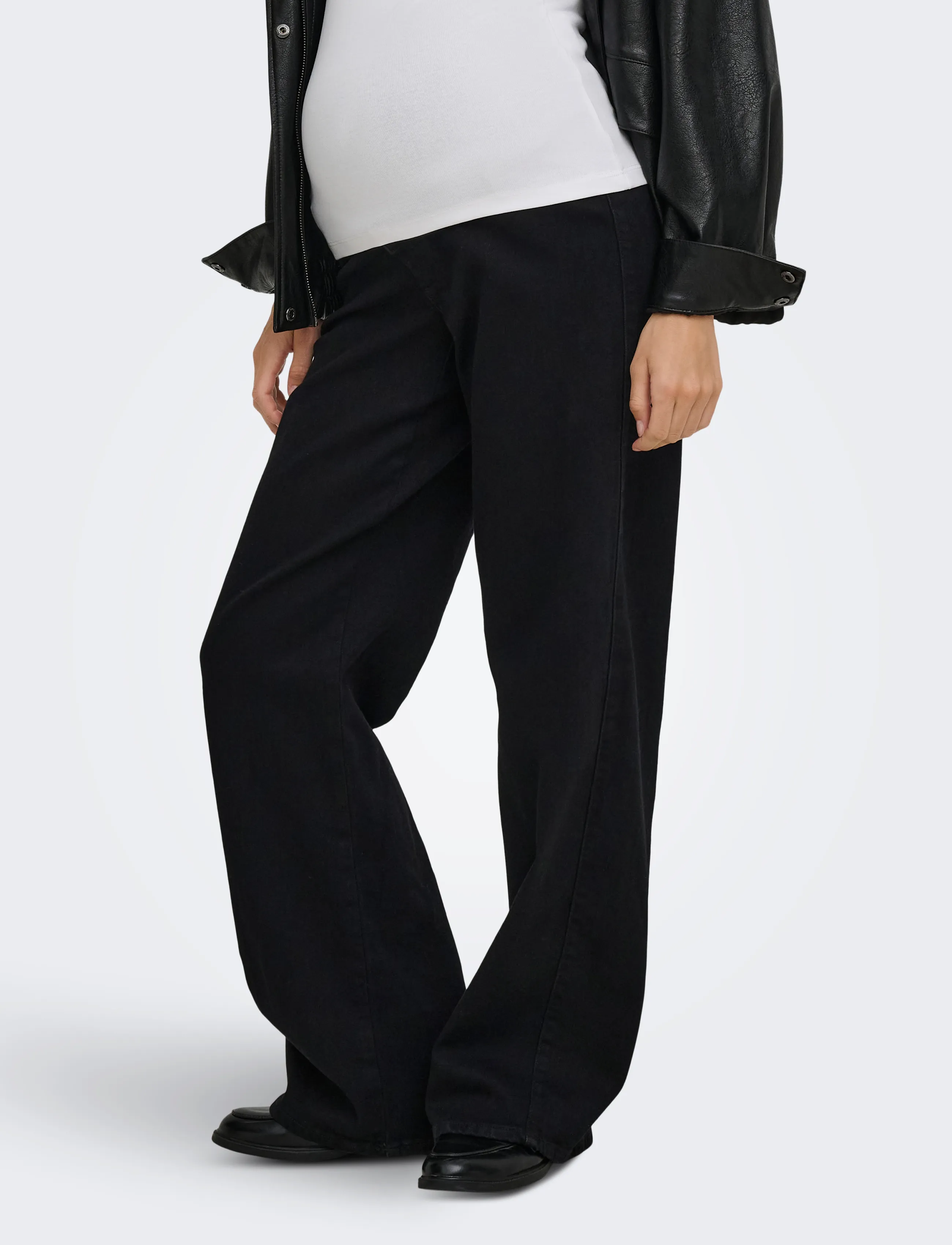 Only Maternity OLMSNOW HW WIDE DNM JEANS PIM BOX NOOS - Transitional Layering - BLACK DENIM / black