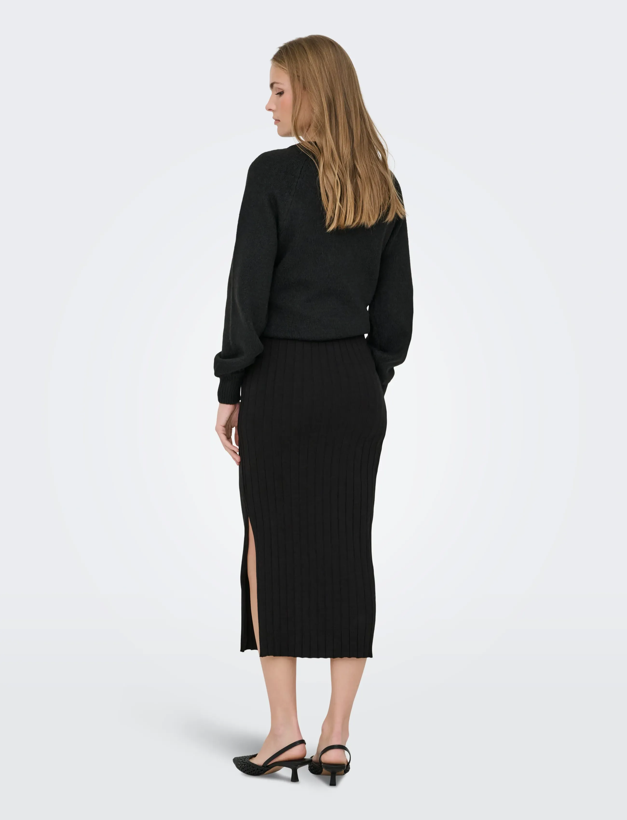 Only Maternity - OLMALEJANDRA MIDI SKIRT JRS - bas - black - 3