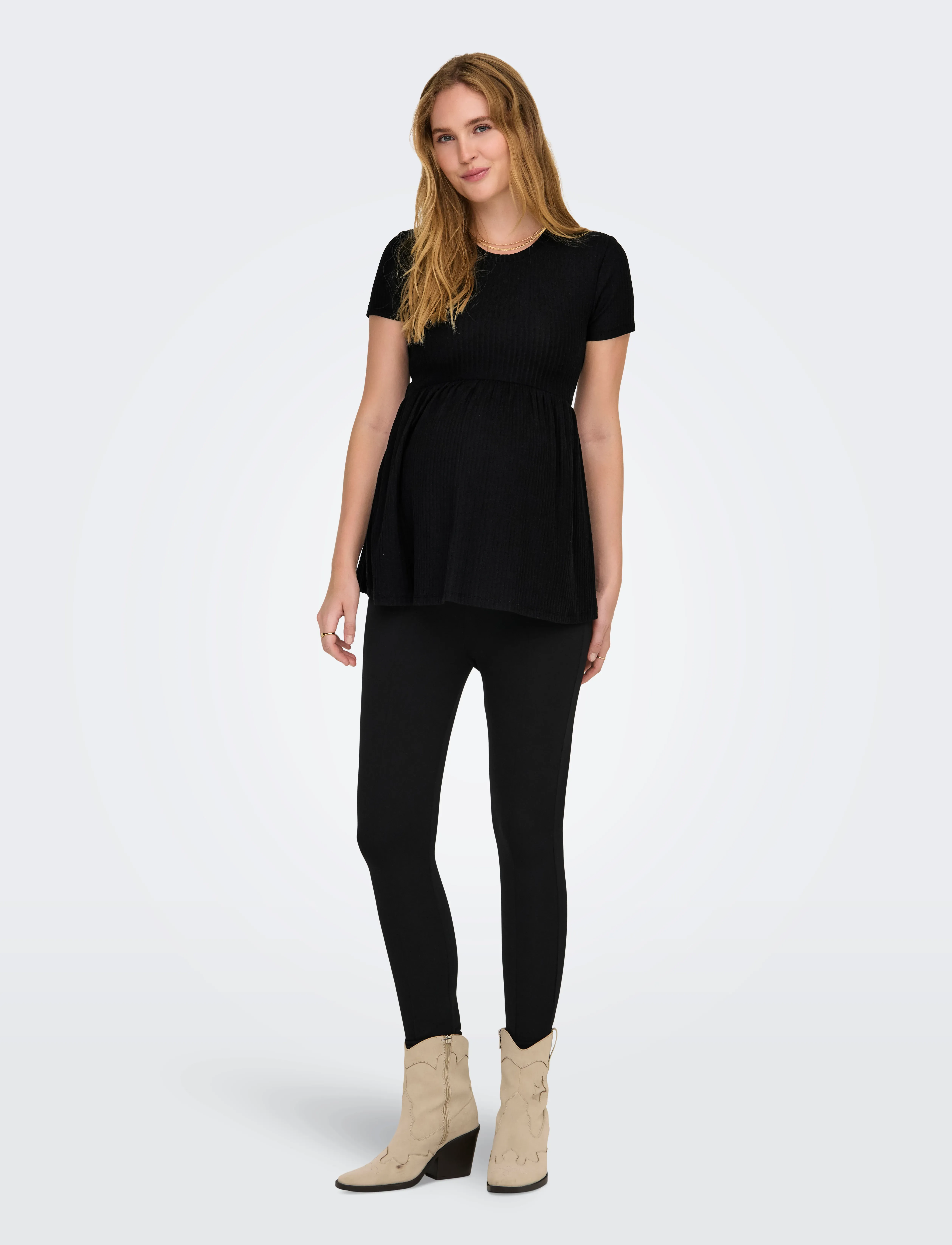 Only Maternity OLMMALAYA S/S O-NECK TOP JRS NOOS - T-Shirts & Tops - BLACK / black