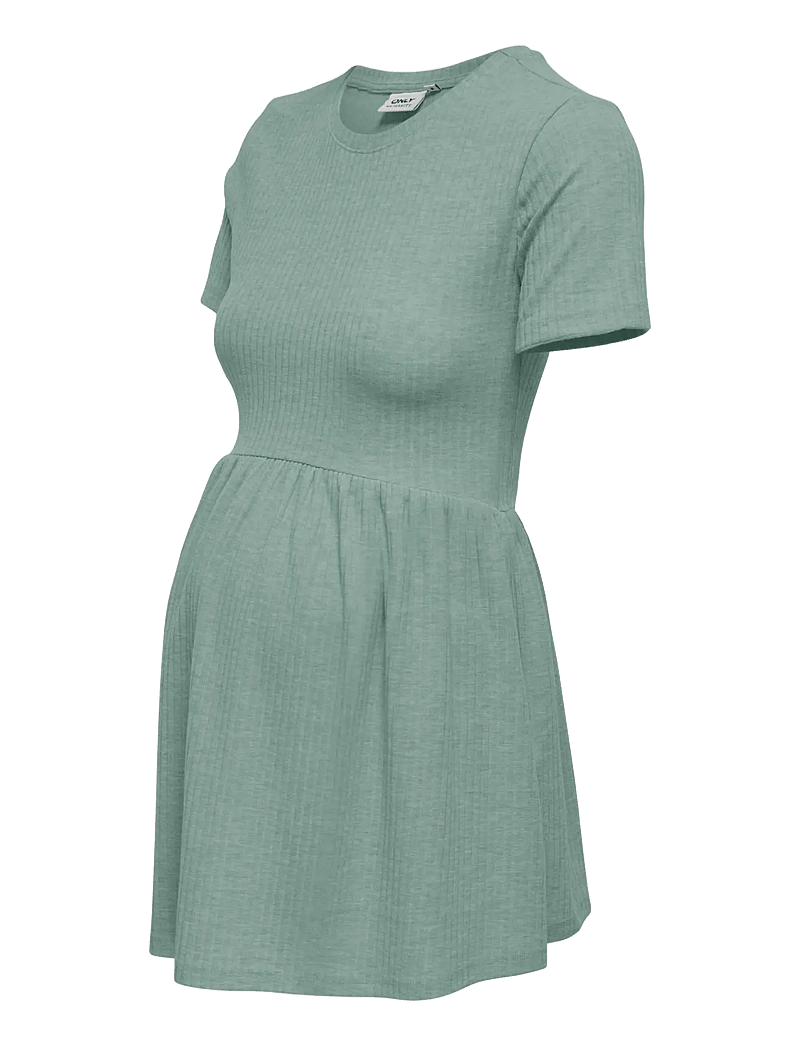 Only Maternity - OLMMALAYA S/S O-NECK TOP JRS NOOS - t-shirts - jadeite - 1