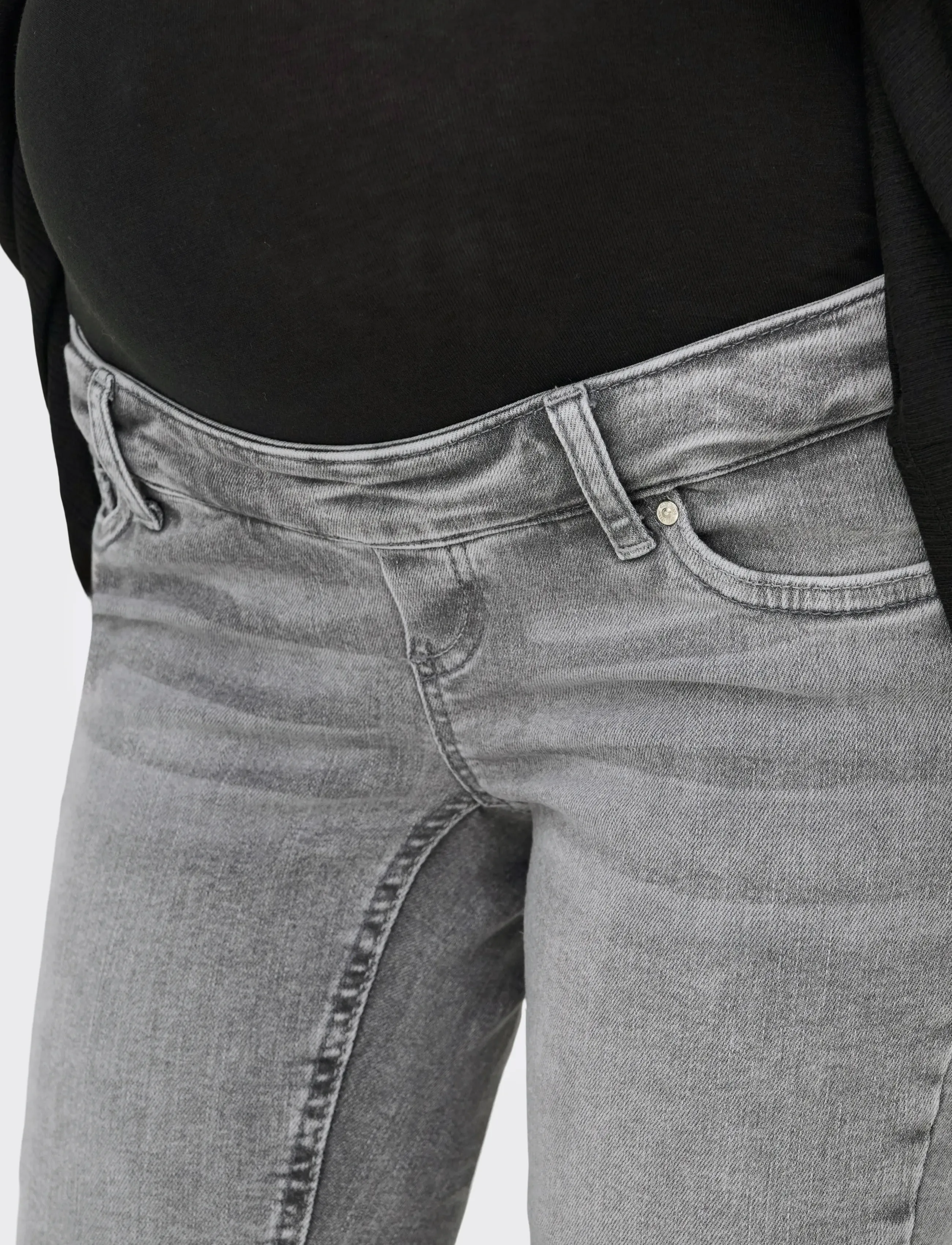 Only Maternity - OLMBLUSH MID WAIST FLARED DNM BOX NOOS - schlaghosen - medium grey denim - 5