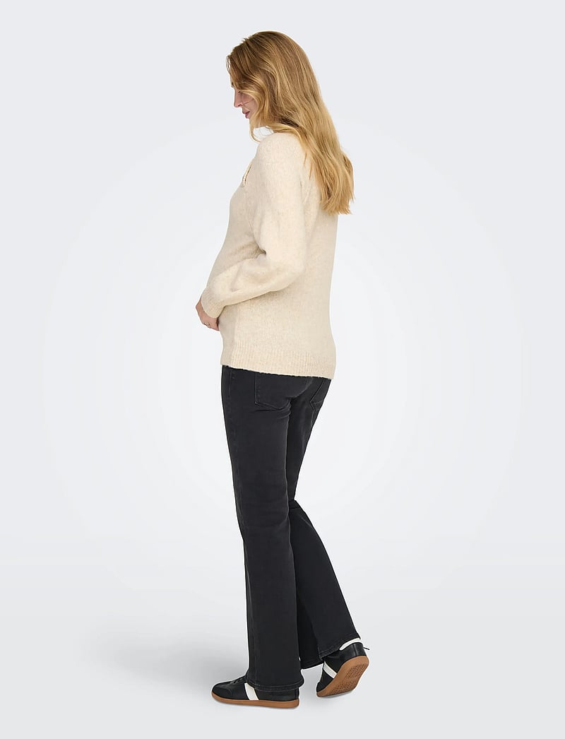Only Maternity - OLMEMMA LIFE LS BUTTON ONECK KNT - oberteile - pumice stone - 4