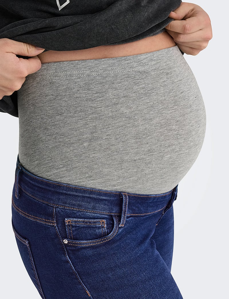 Only Maternity - OLMCRUZ SKINNY DNM PIMBOX NOOS - skinny jeans - dark blue denim - 5