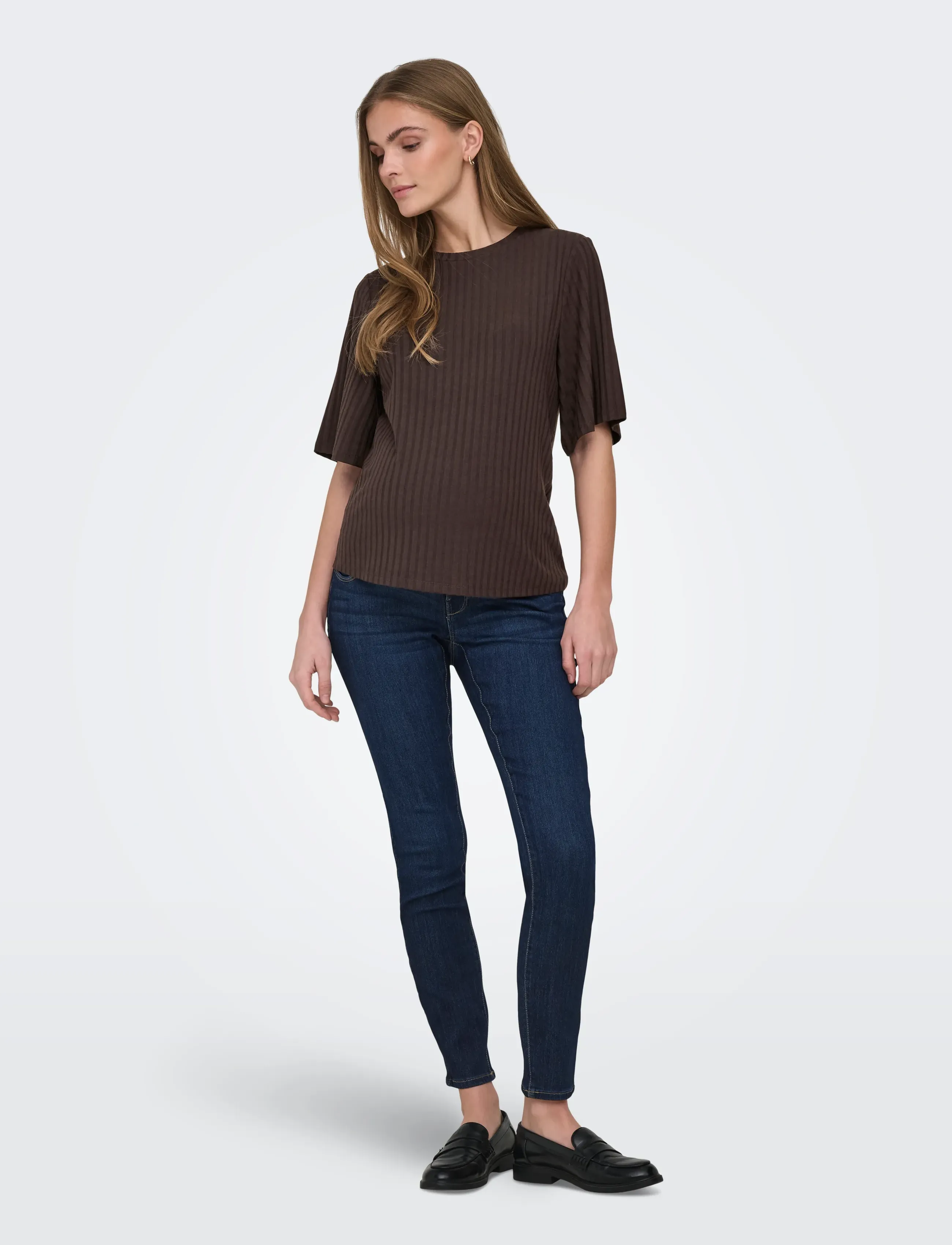 Only Maternity - OLMVIOLA S/S TOP JRS - t-särgid - coffee bean - 5