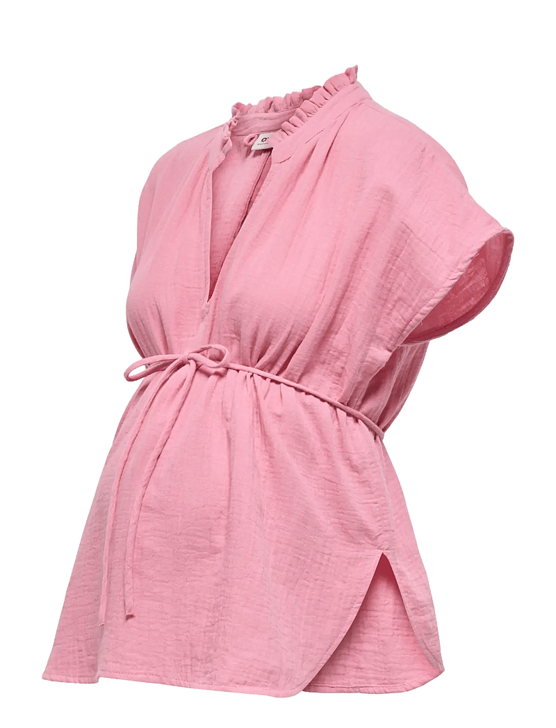 Only Maternity - OLMTHYRA S/S V-NECK TOP WVN - short-sleeved blouses - sea pink - 2