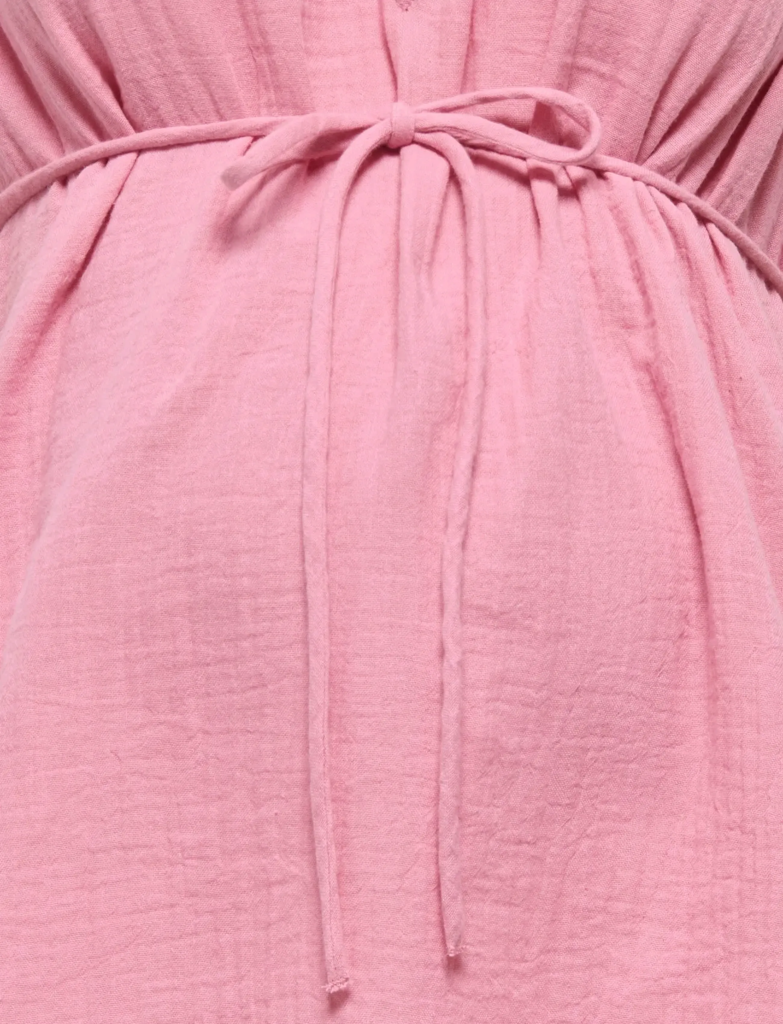 Only Maternity - OLMTHYRA S/S V-NECK TOP WVN - kurzämlige blusen - sea pink - 3