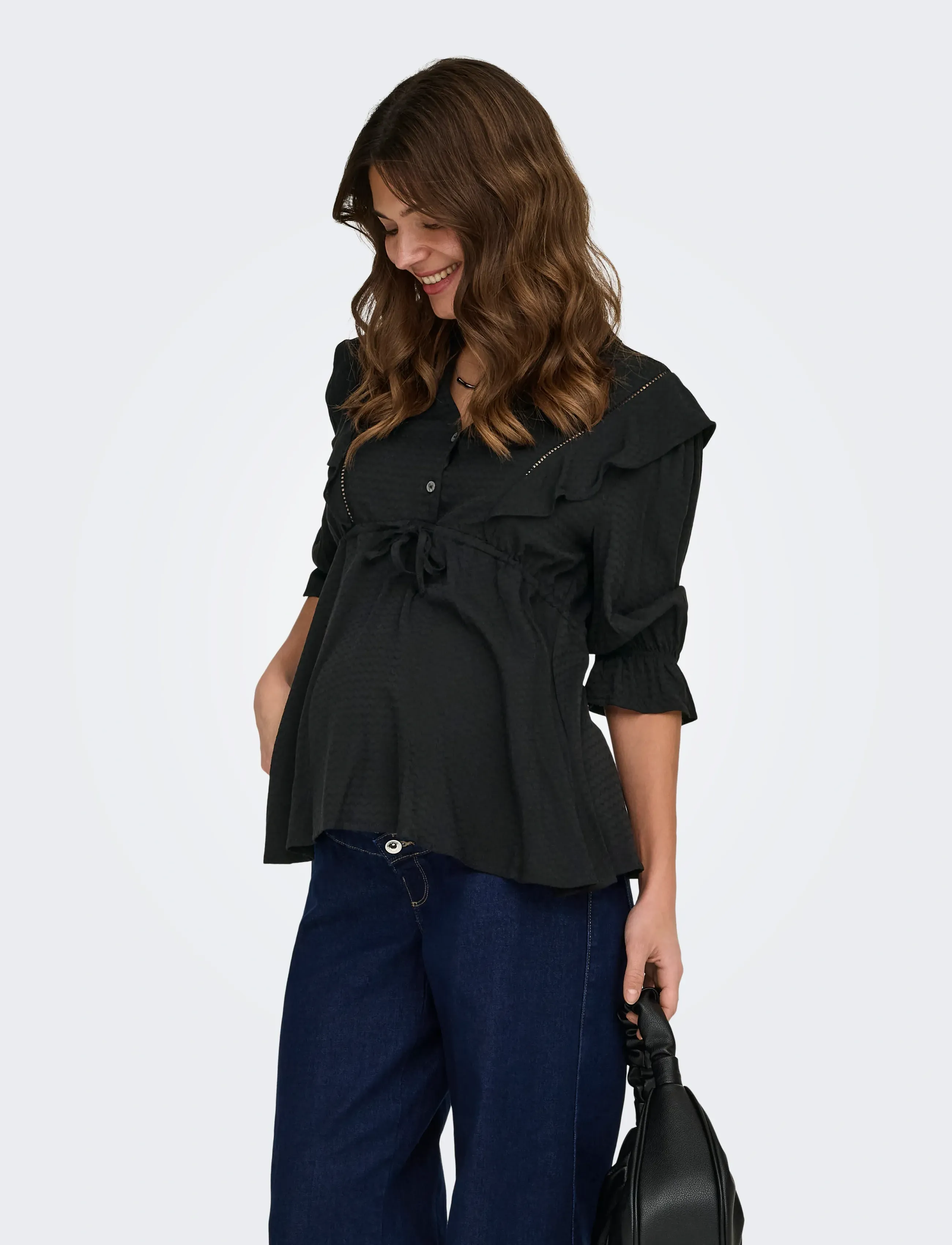 Only Maternity OLMSALLI 2/4 V-NECK FRILL TOP WVN - Blusen - BLACK / black