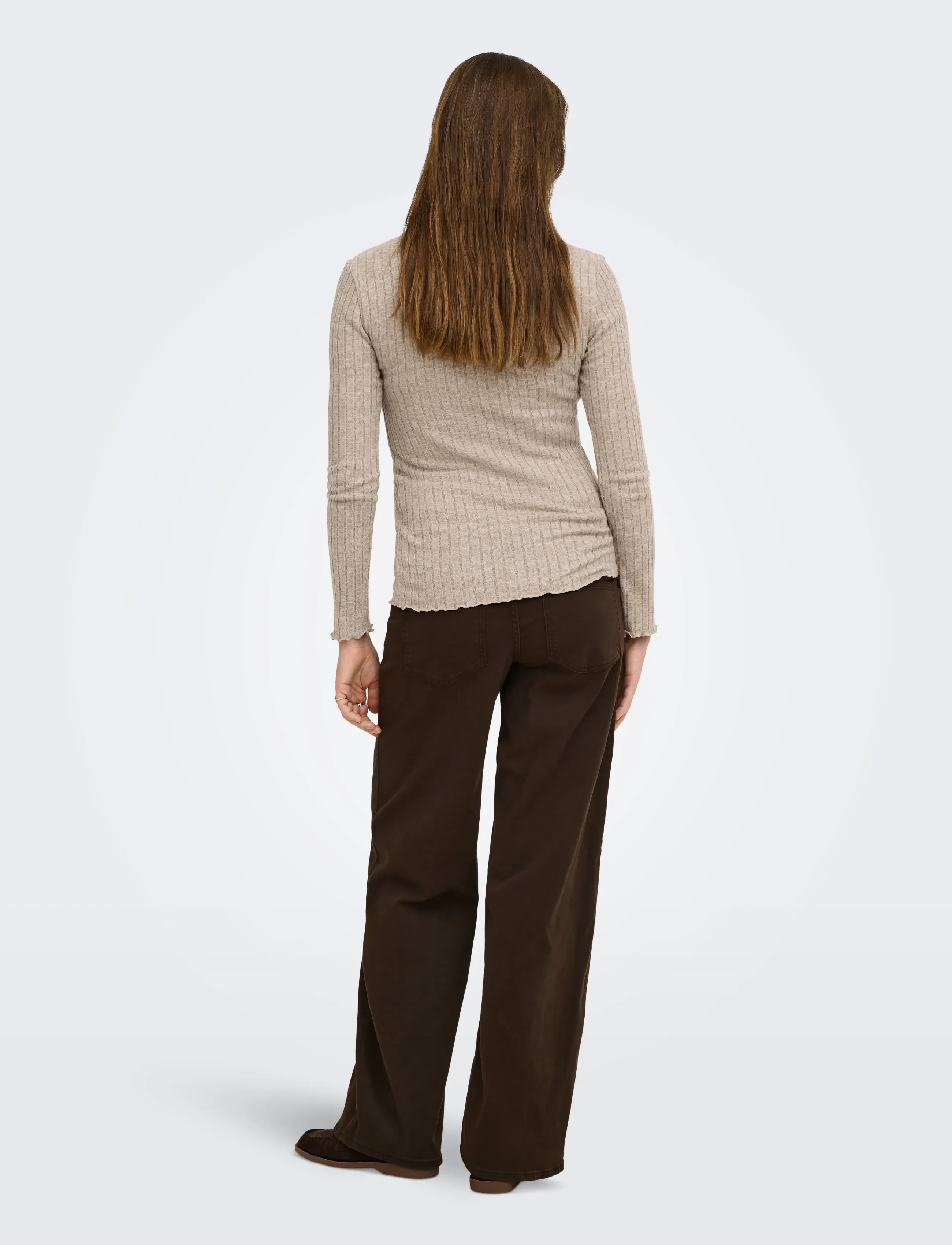 Only Maternity - OLMLOLA L/S V-NECK BTN RIB TOP JRS - efterårstøj - mocha meringue - 4