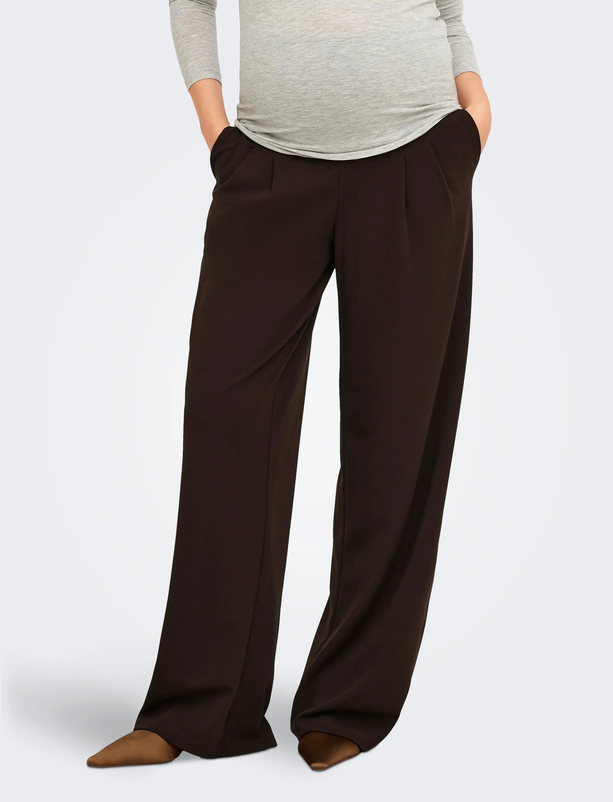 Only Maternity OLMBANG WIDE O/B PANT JRS - Wide leg trousers - COFFEE BEAN / brown