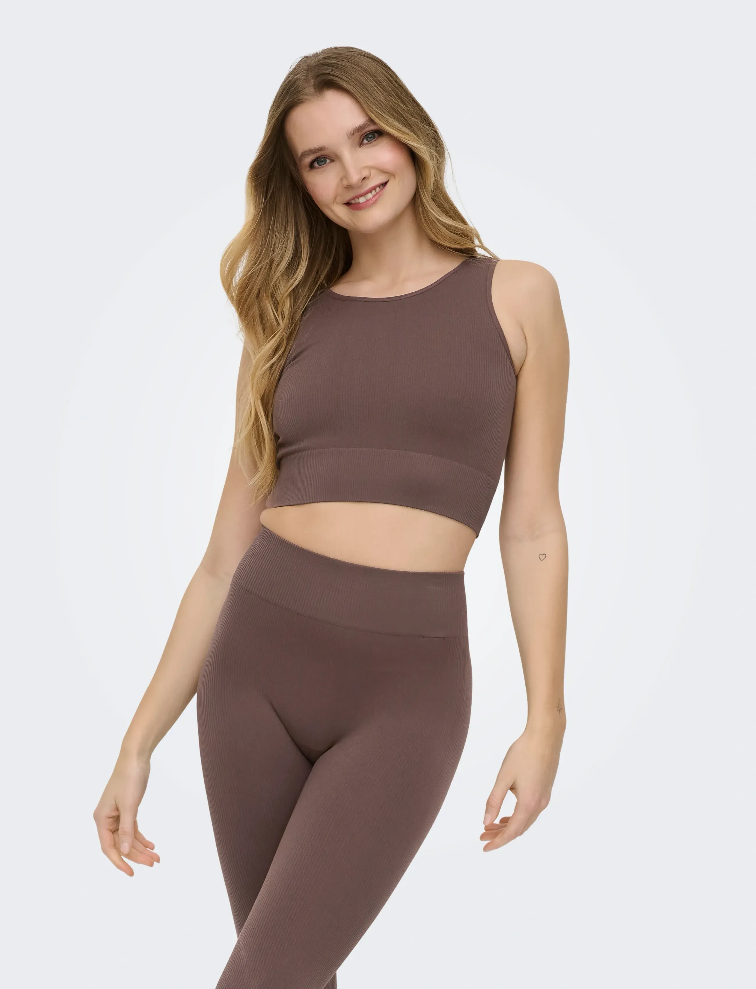 Only Play Onpjaia Un Sl Seam Short Top Noos, Kvinder, Ribbet Croptop, Brun, Str: M/L