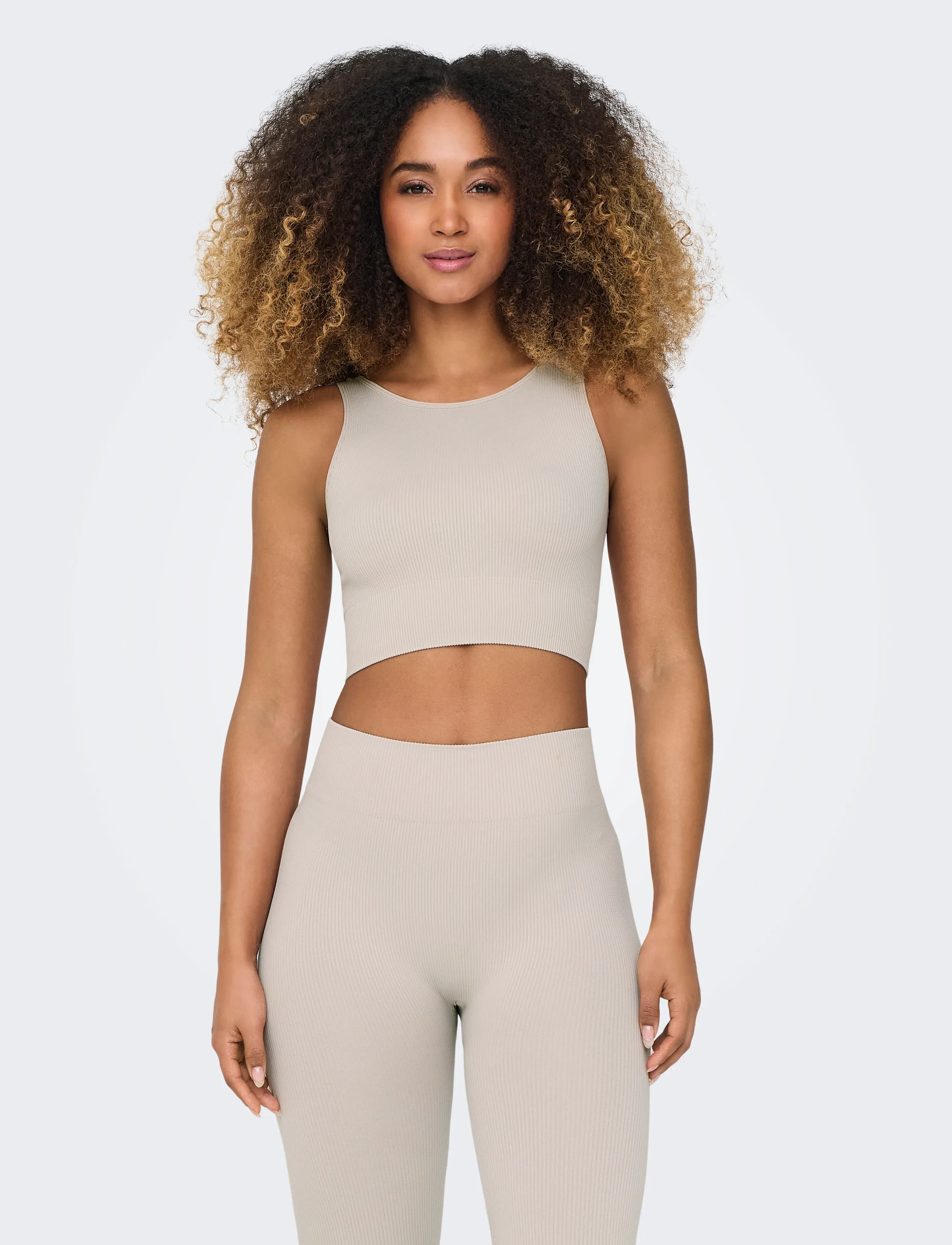 Only Play Onpjaia Un Sl Seam Short Top Noos, M/L, Grey, Crop Overdele > Crop Overdele Uden Ærmer, Dame