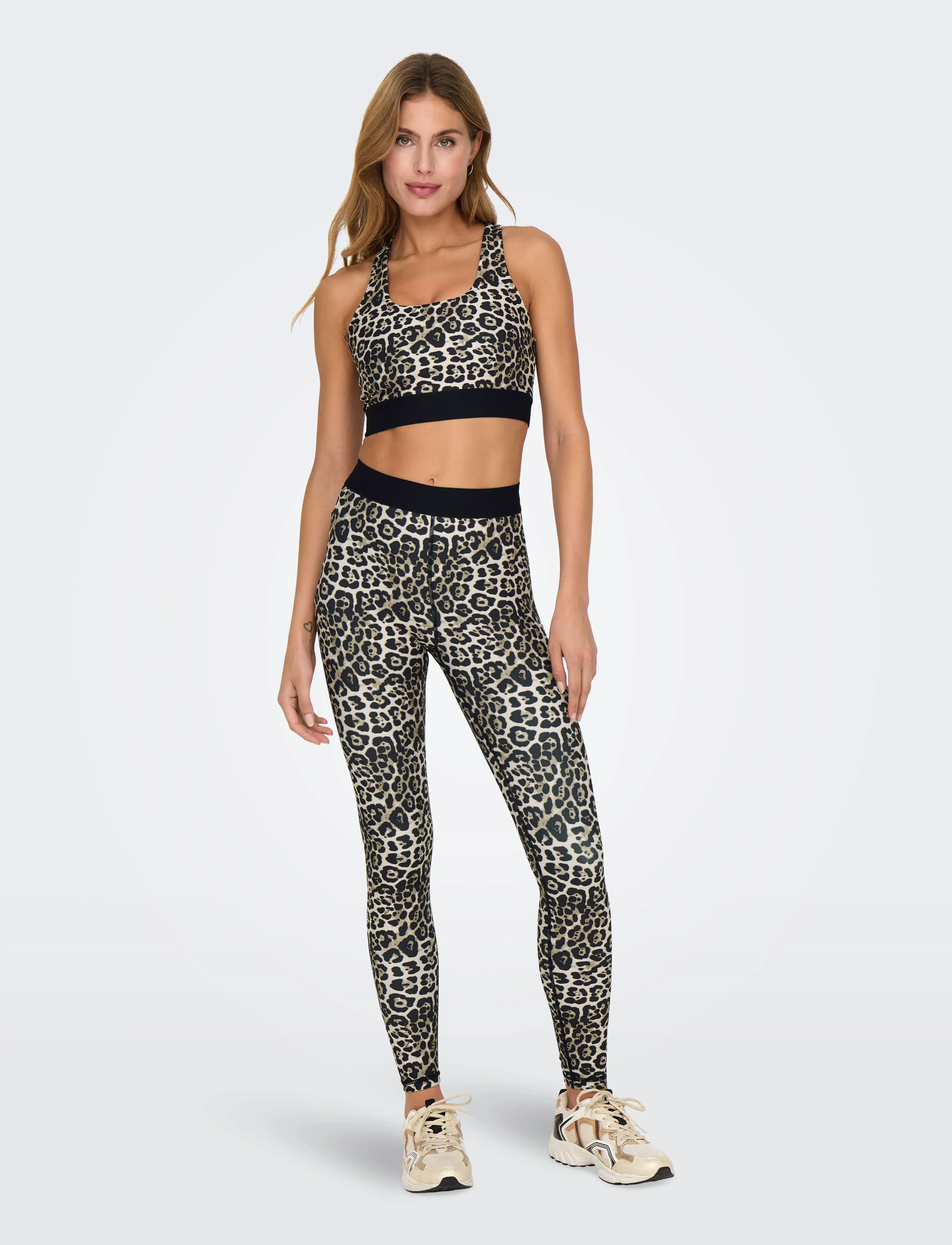 Only Play - ONPDAISY-2-LEO AOP BRA - najniższe ceny - black - 4