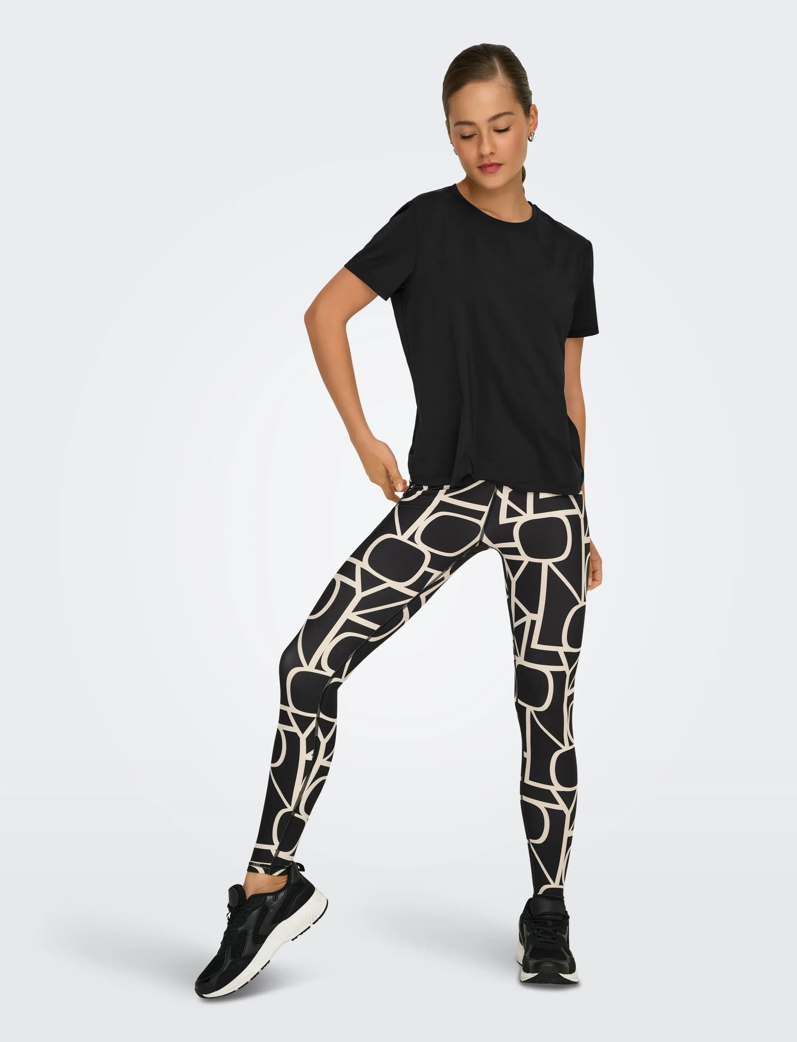 Only Play - ONPLAZE ON SS LOOSE TEE - black - 4