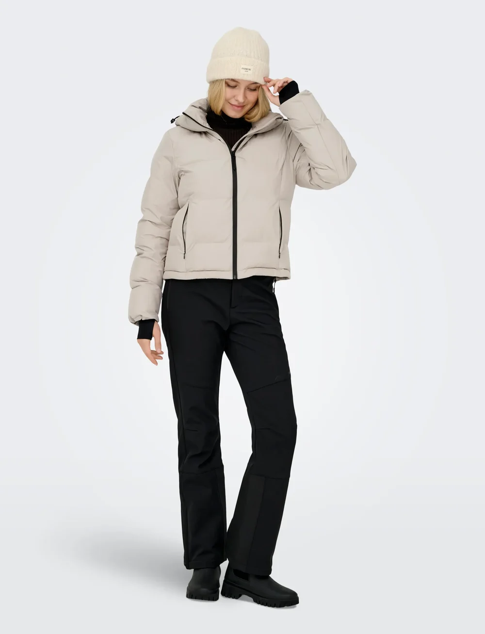 Only Play - ONPMARIA PREMIUM SHORT PUFFER OTW - sulejoped ja voodriga joped - string - 0