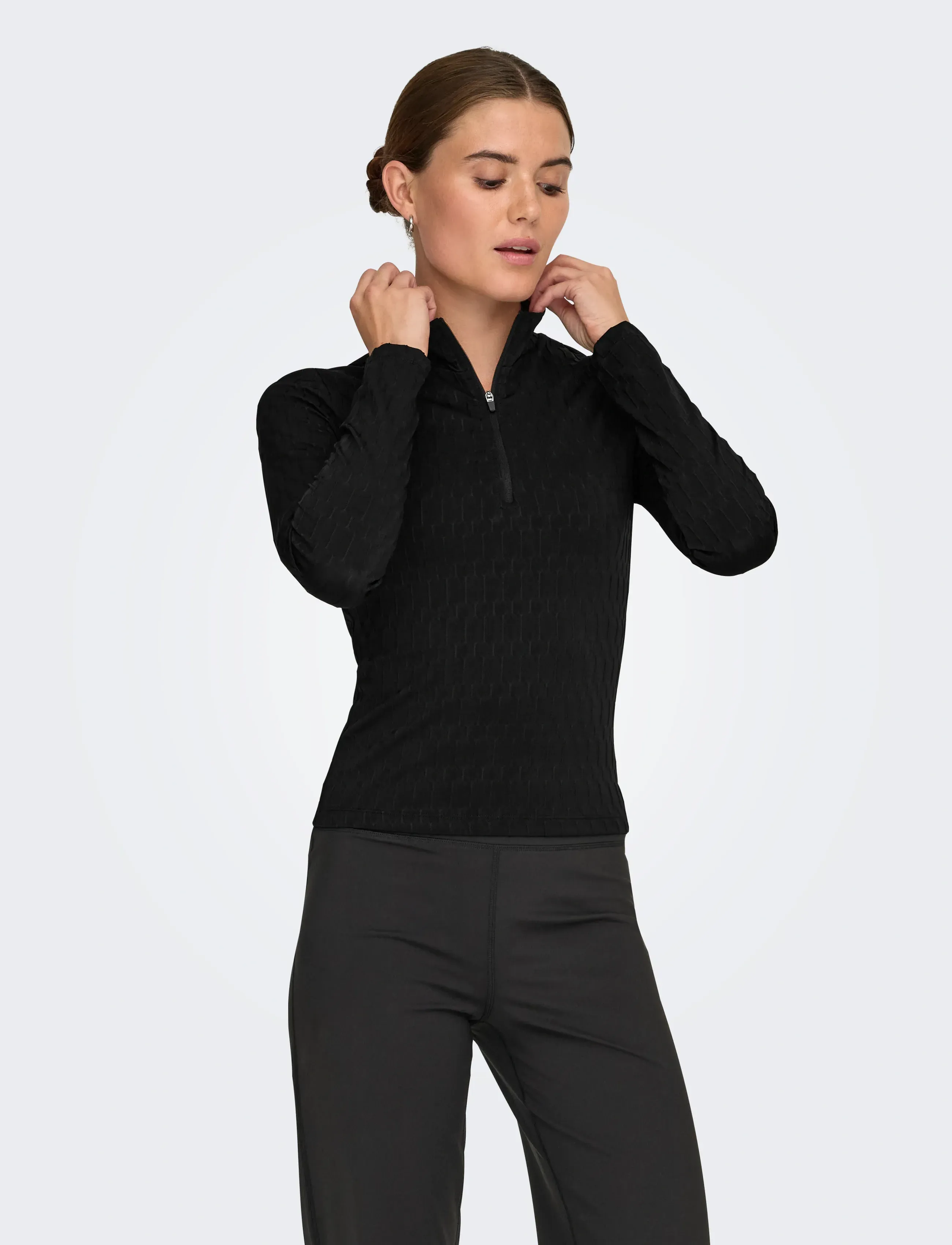Only Play ONPFRIDA HN HZ LS SHORT TOP - T-shirts & Toppar - BLACK / black