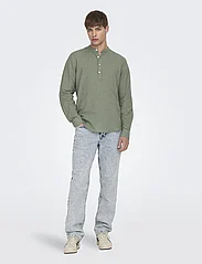ONLY & SONS - ONSCAIDEN LS HALFPLACKT LINEN SHIRT NOOS - lowest prices - swamp - 5