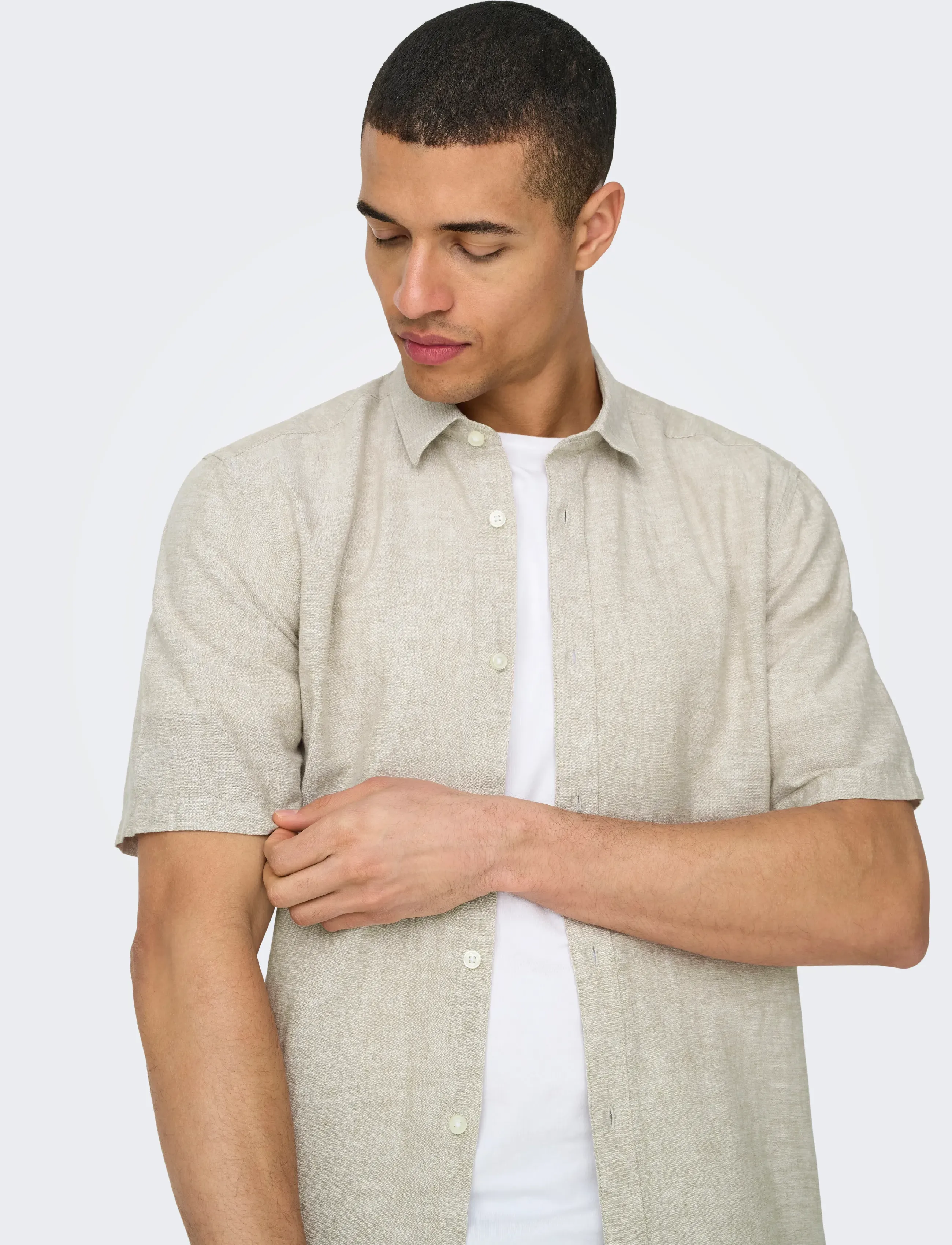ONLY & SONS - ONSCAIDEN LIFE SS SOLID LINEN BLEND NOOS - leinenhemden - chinchilla - 5