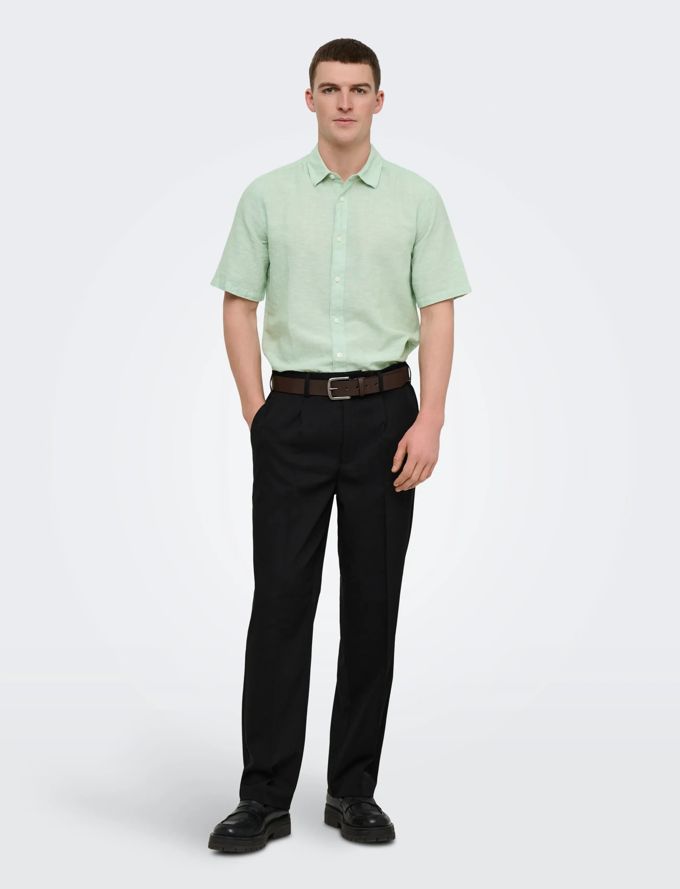 ONLY & SONS - ONSCAIDEN LIFE SS SOLID LINEN BLEND NOOS - chemises de lin - quiet green - 4