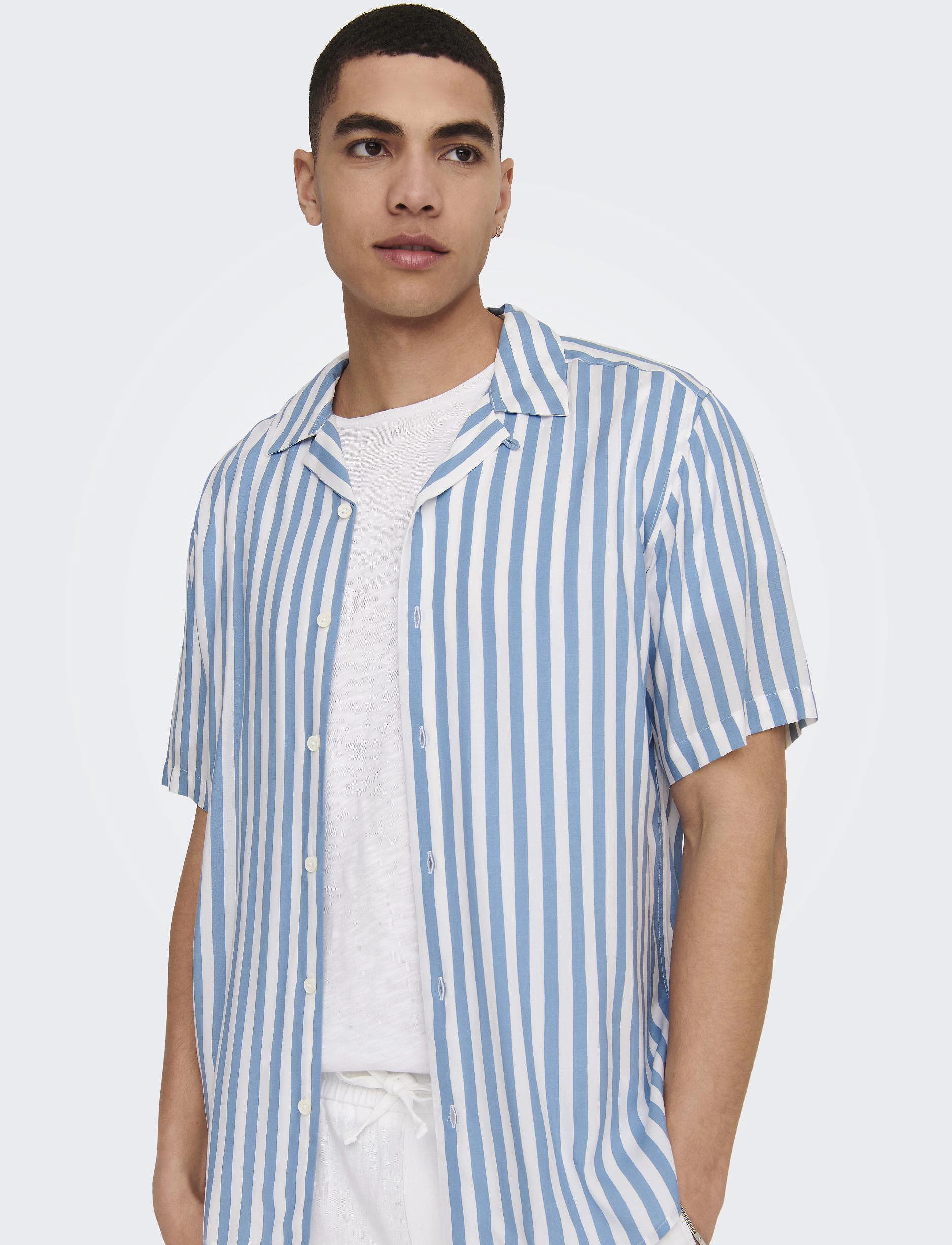 ONLY & SONS - ONSWAYNE LIFE SS VISCOSE SHIRT NOOS - laveste priser - mountain spring - 5