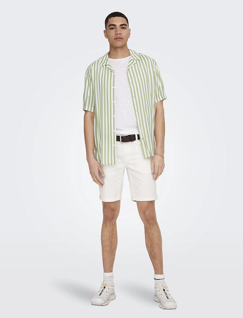 ONLY & SONS - ONSWAYNE LIFE SS VISCOSE SHIRT NOOS - kortærmede skjorter - swamp - 4